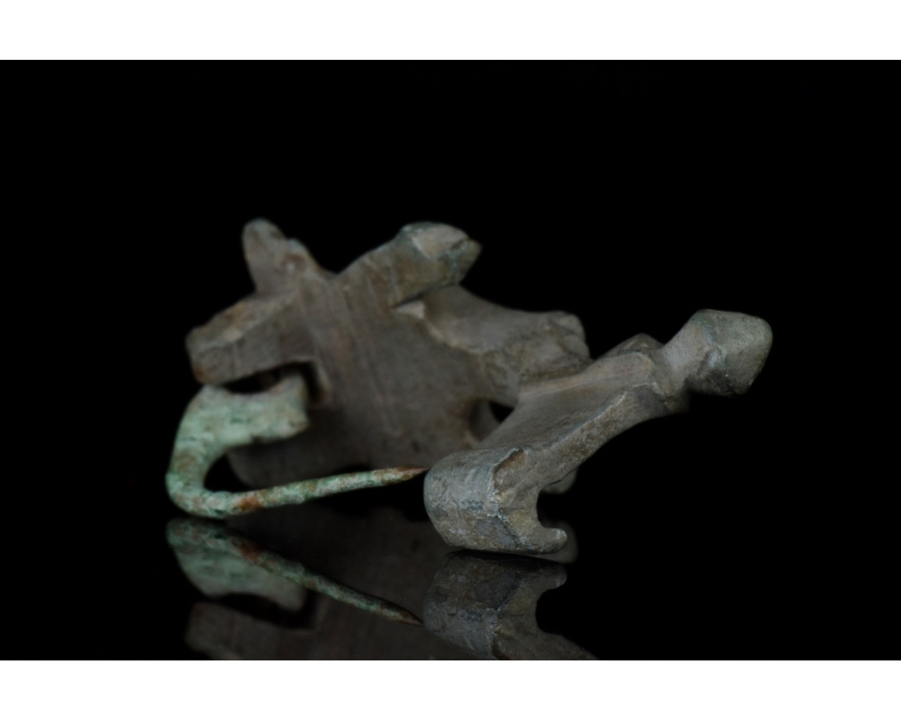 ROMAN BRONZE ANCHOR HEADED FIBULA - Image 5 of 6