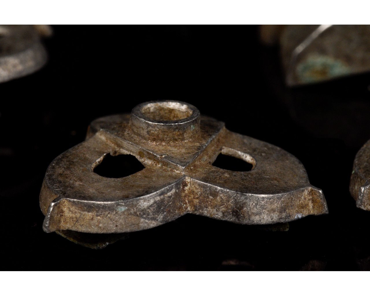 MEDIEVAL AVAR SILVER BELT FITTINGS SET - Image 6 of 7