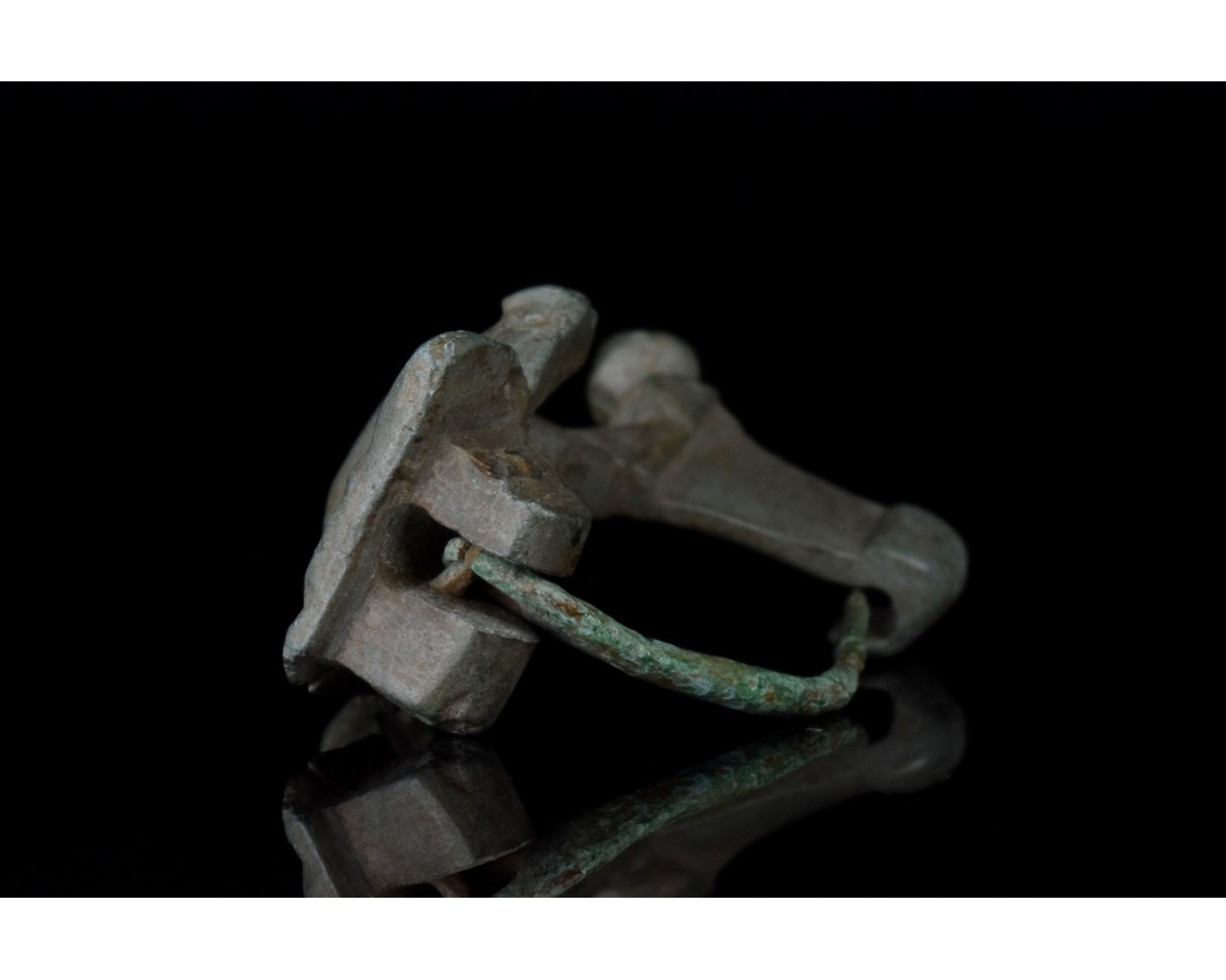 ROMAN BRONZE ANCHOR HEADED FIBULA - Image 4 of 6