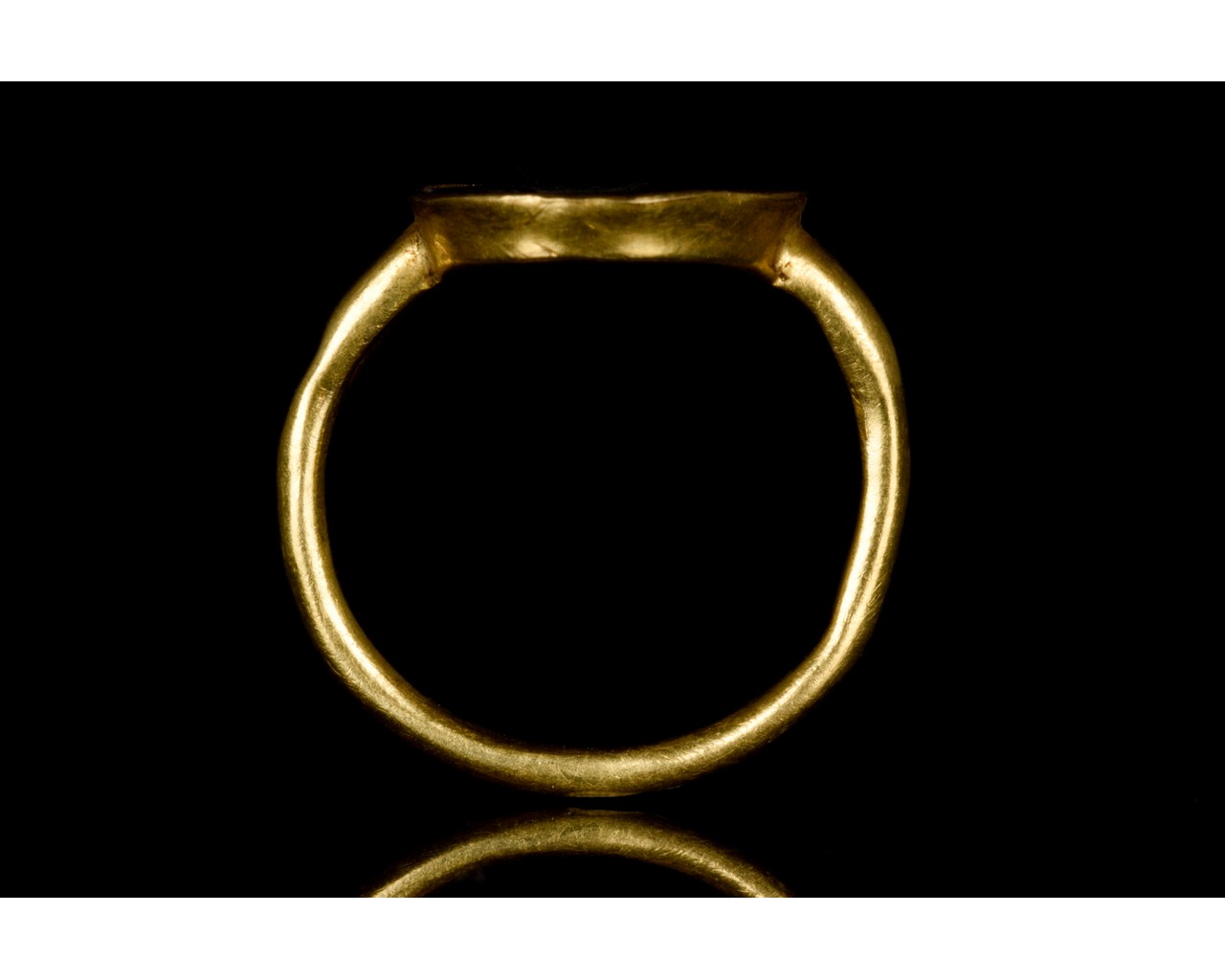 LATE HELLENISTIC GOLD INTAGLIO RING WITH PORTRAIT - FULL ANALYSIS - Image 5 of 9