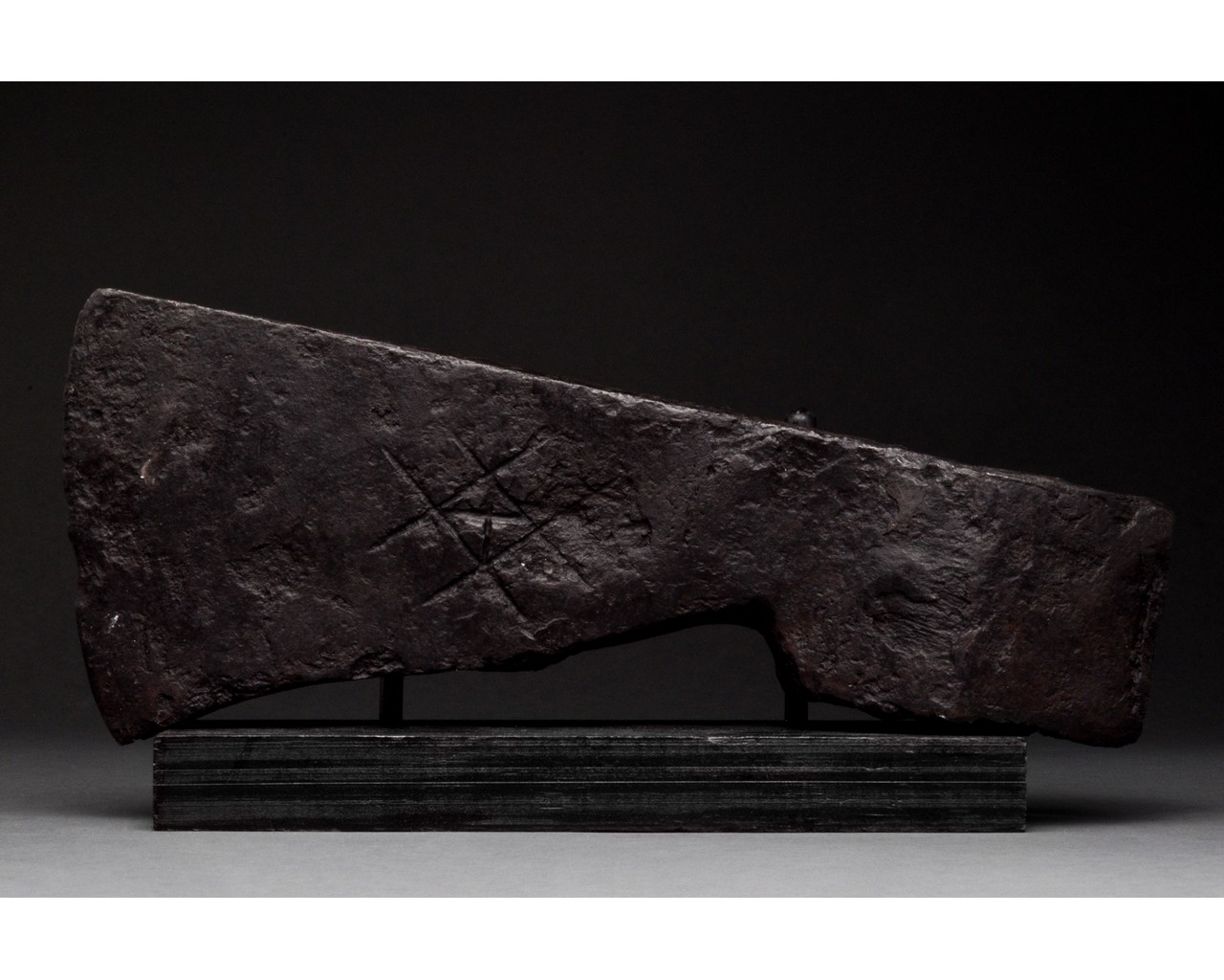 VIKING IRON BATTLE AXE HEAD - Image 2 of 8