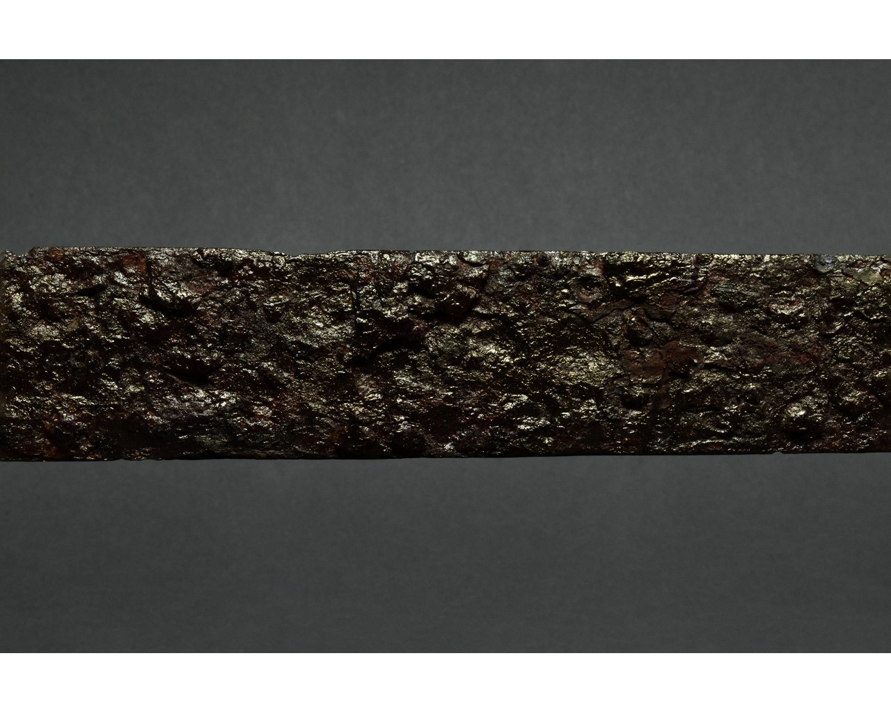 LATE ROMAN IRON SPATHA SWORD WITH BRONZE POMMEL - Image 5 of 7