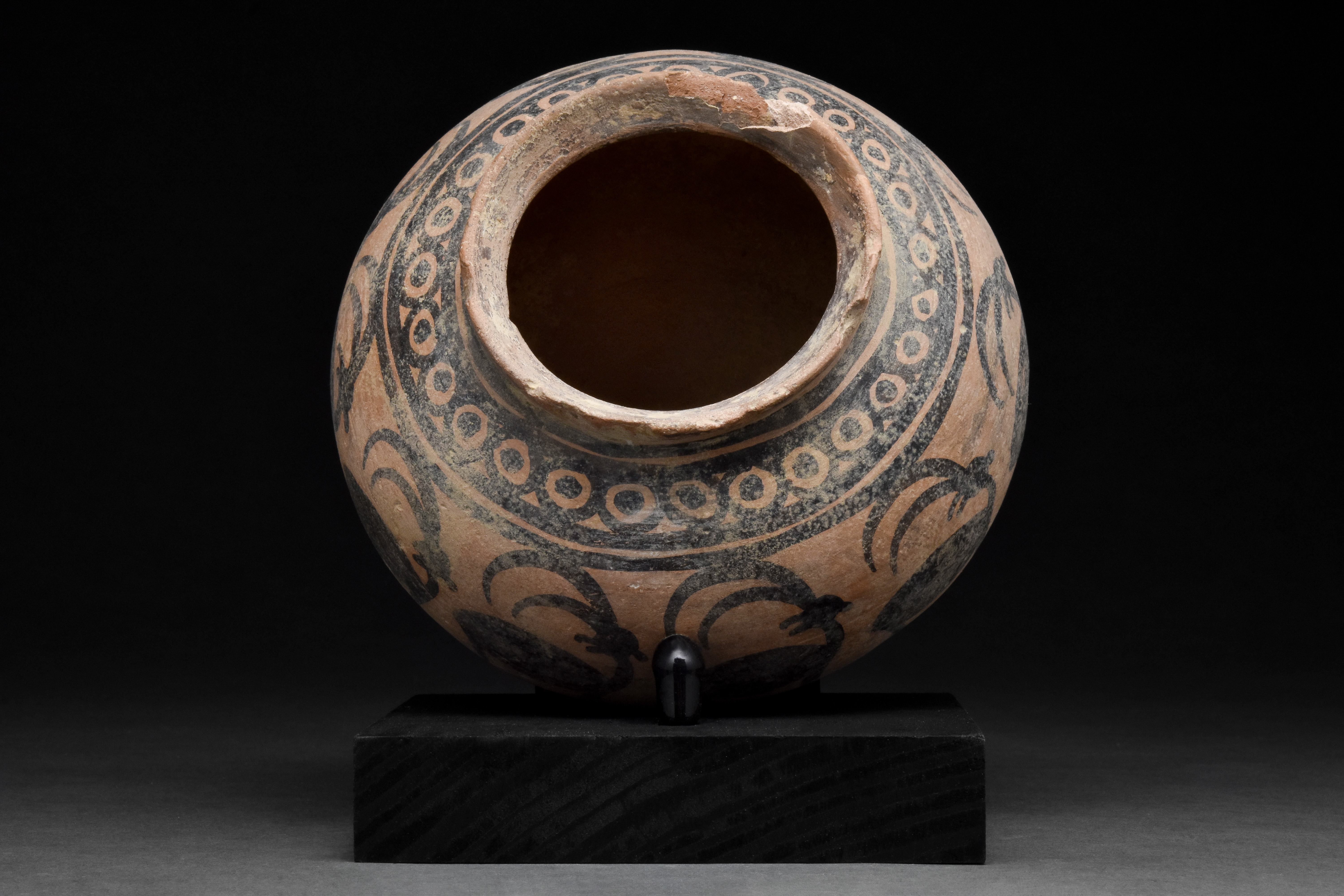 INDUS VALLEY CULTURE PAINTED TERRACOTTA JAR - Bild 2 aus 3