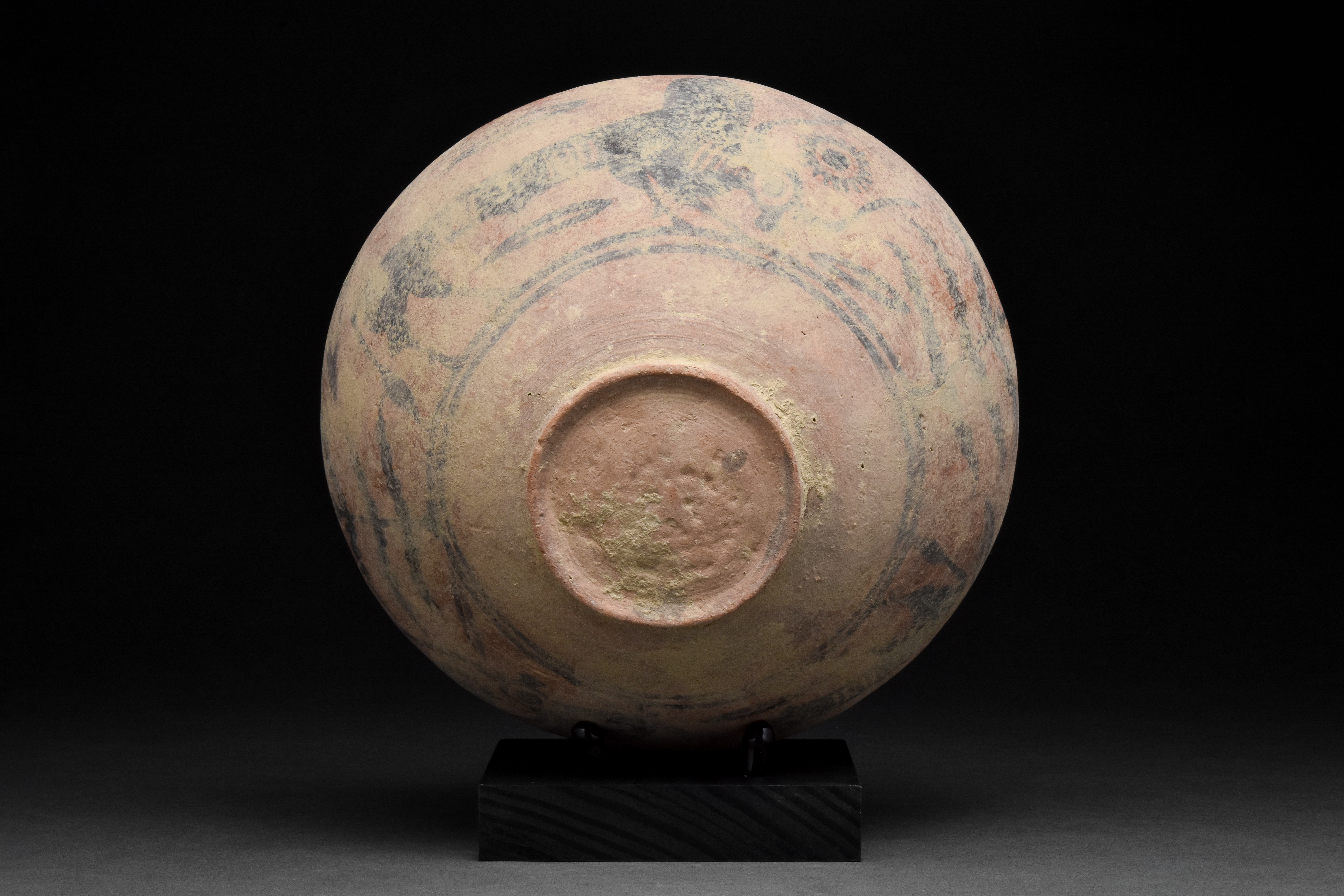 INDUS VALLEY CULTURE PAINTED TERRACOTTA VESSEL - Image 3 of 4
