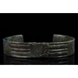 MEDIEVAL DECORATED BRACELET