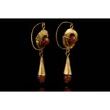 ROMAN GOLD EARRINGS WITH CARNELIAN BEADS