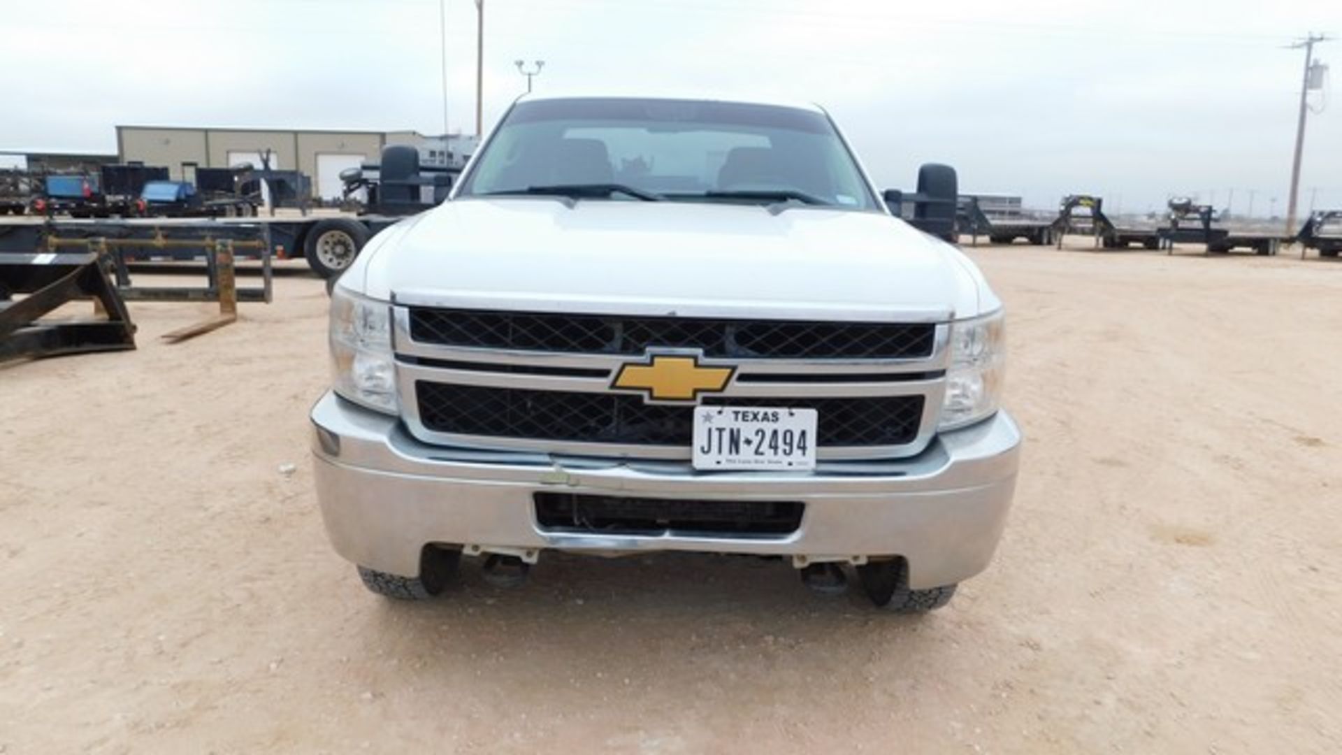Located in YARD 1 - Midland, TX (X) 2013 CHEVROLET 2500 HD EXT CAB PICK UP, P/B - Image 6 of 9