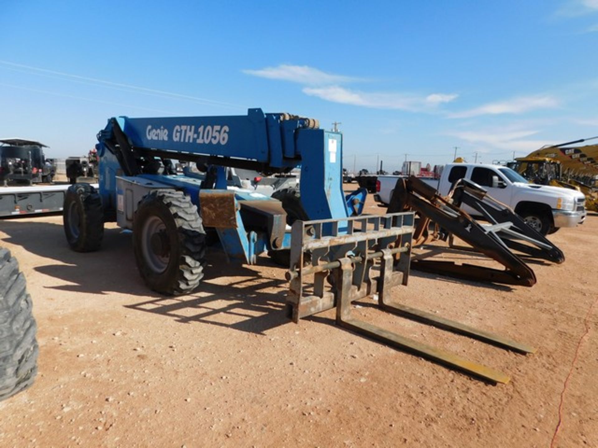 Located in YARD 1 - Midland, TX (1906) 2012 GENIE GTH - 1056 TELESCOPIC FORKLIFT - Image 7 of 7