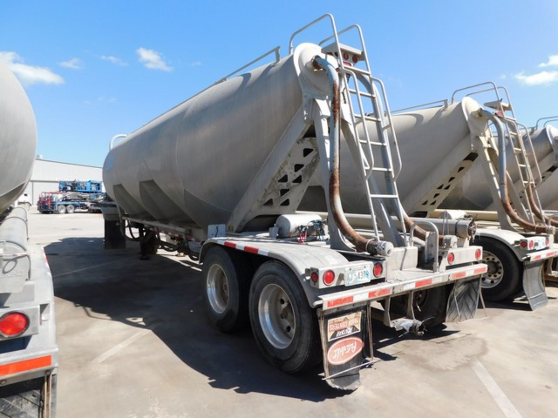 Located in YARD 1 - San Antonio, TX - (FTF-039) (X) 2014 TRAIL KING BULK 3 COMPA - Image 4 of 8