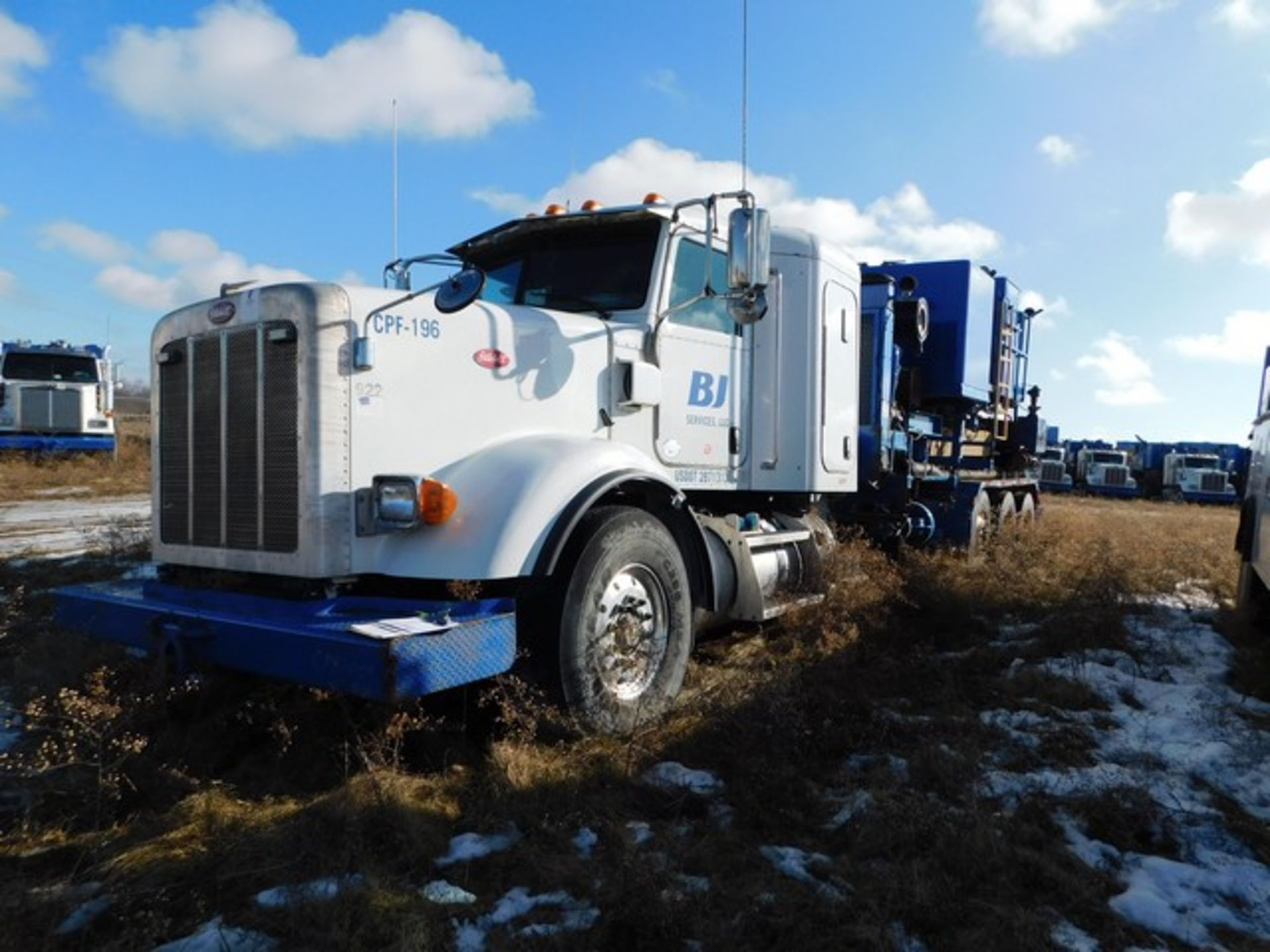 Located in YARD 4 - Massillon, OH - (CPB-009) (X) 2014 PETERBILT 367 LOAD DOUBLE