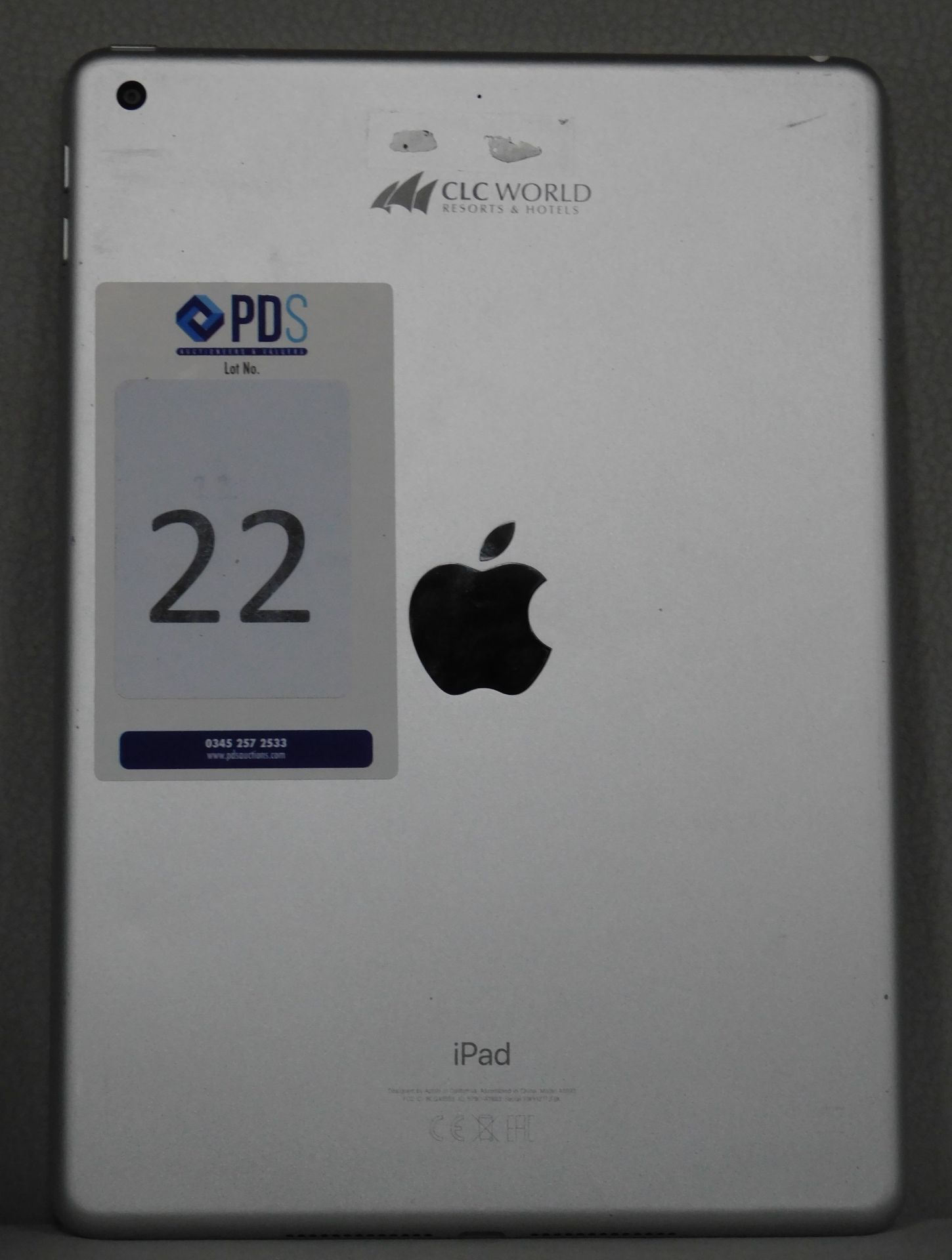 Apple iPad 6 WIFI 32GB Silver, Model Number: A1893, Serial Number: F9FY1277JF8K (Engraved logo on - Image 2 of 2