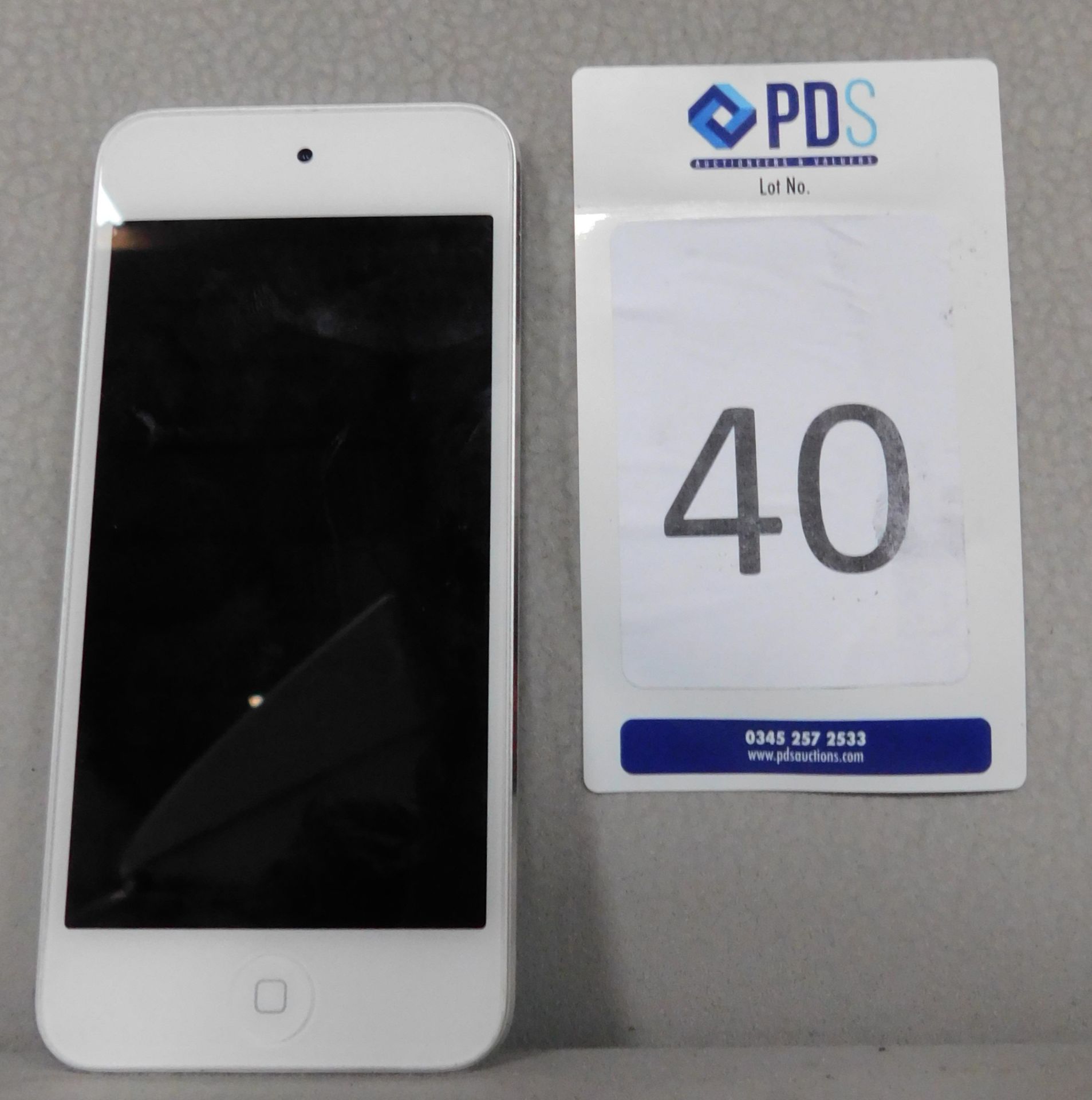 Apple iPod Touch, 6th Generation, Silver, Model Number: A1574, Serial Number: DJ6ST04BGGK5 (