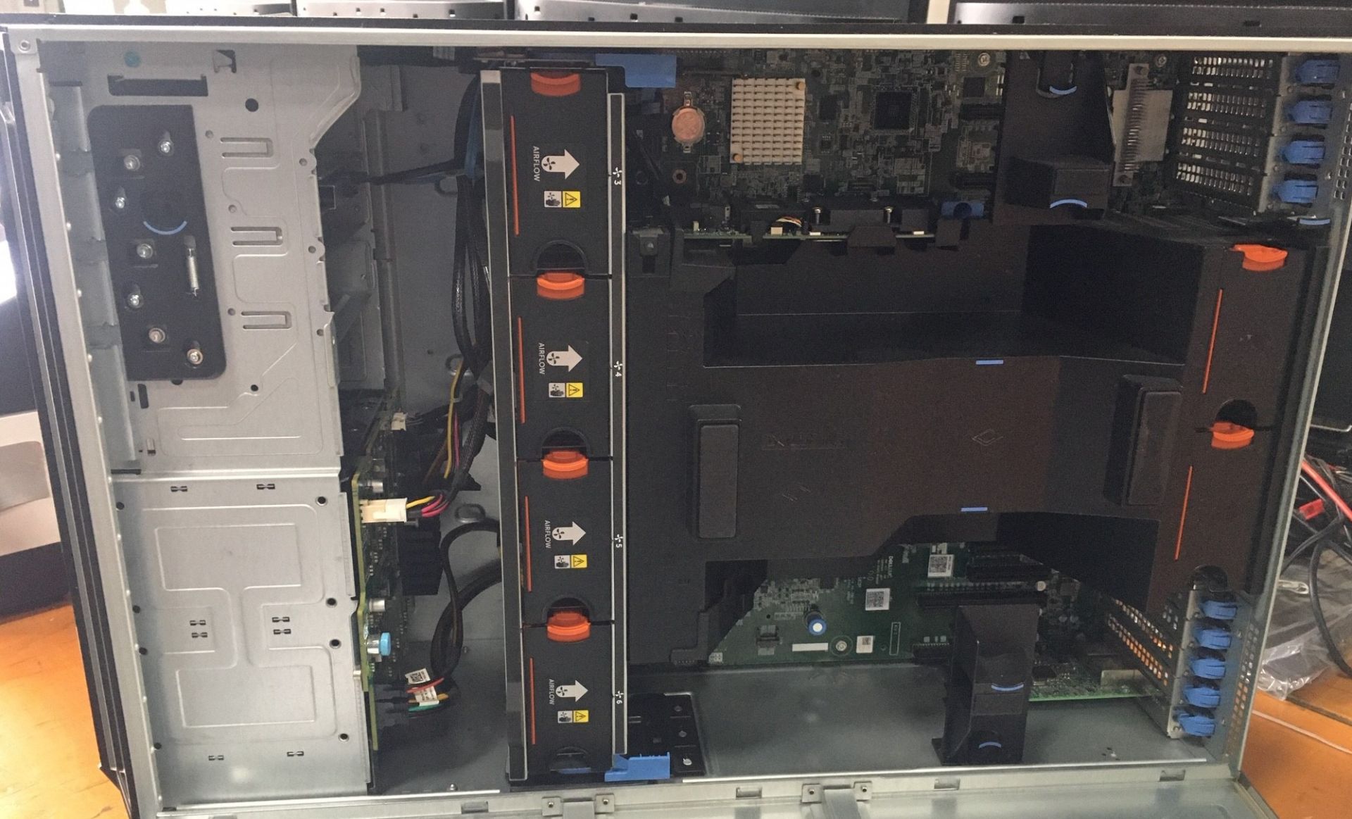 Dell EMC PowerEdge T640 Eight Bay Server (Located Brentwood, See General Notes for More Details) - Image 7 of 10