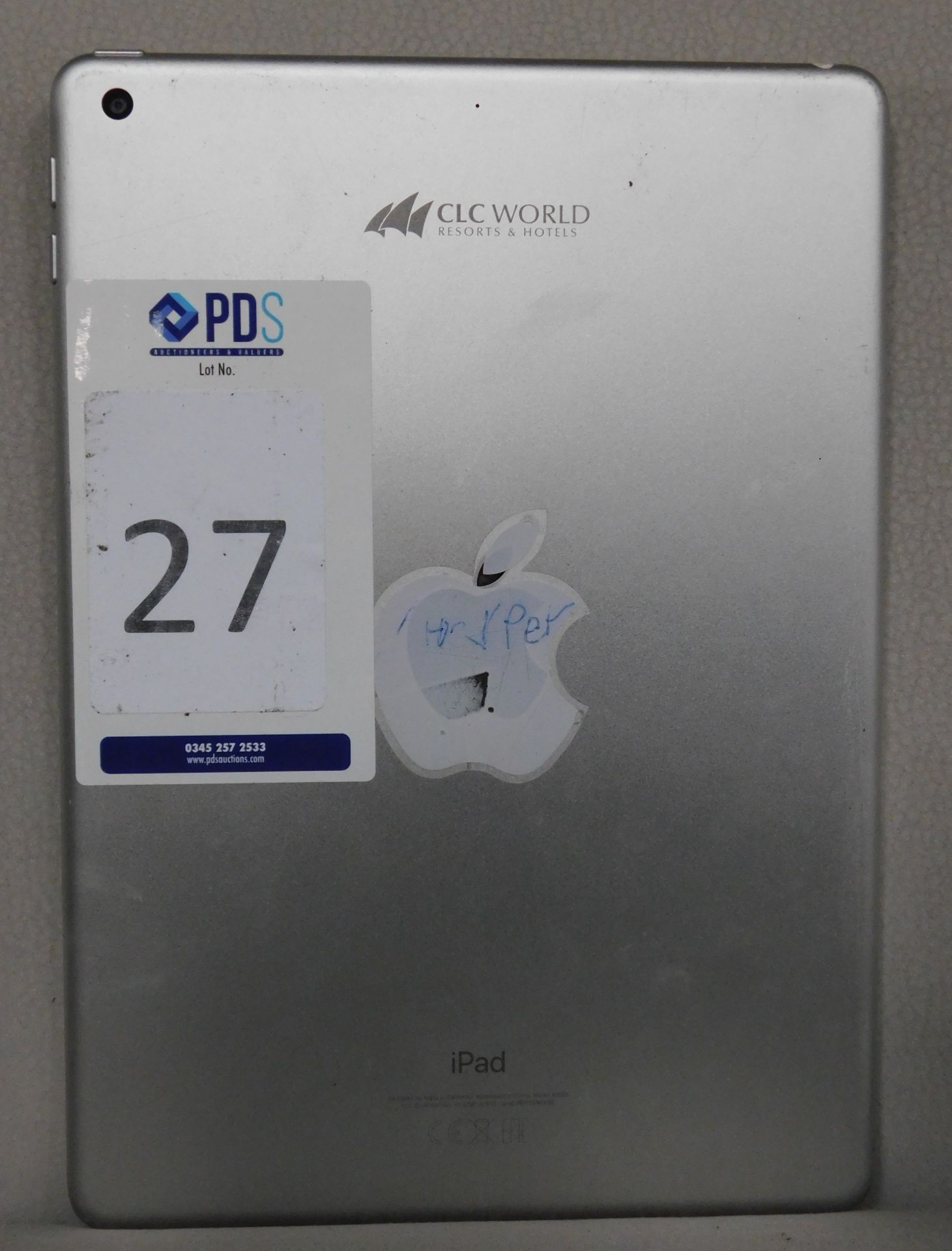 Apple iPad 6 WIFI 32GB Silver, Model Number: A1893, Serial Number: F9FY12PMJF8K (Engraved logo on - Image 2 of 2