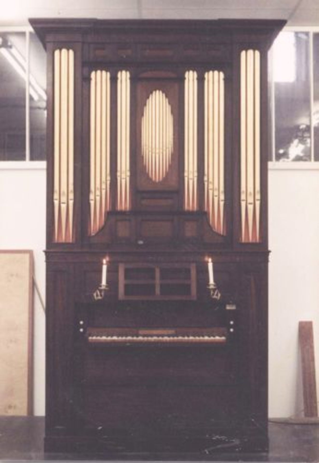 Chamber Organ (c1814)  by Thomas Elliot Compass-low FF, Compass High F5, Keys 61 enclosed. Open - Image 4 of 4