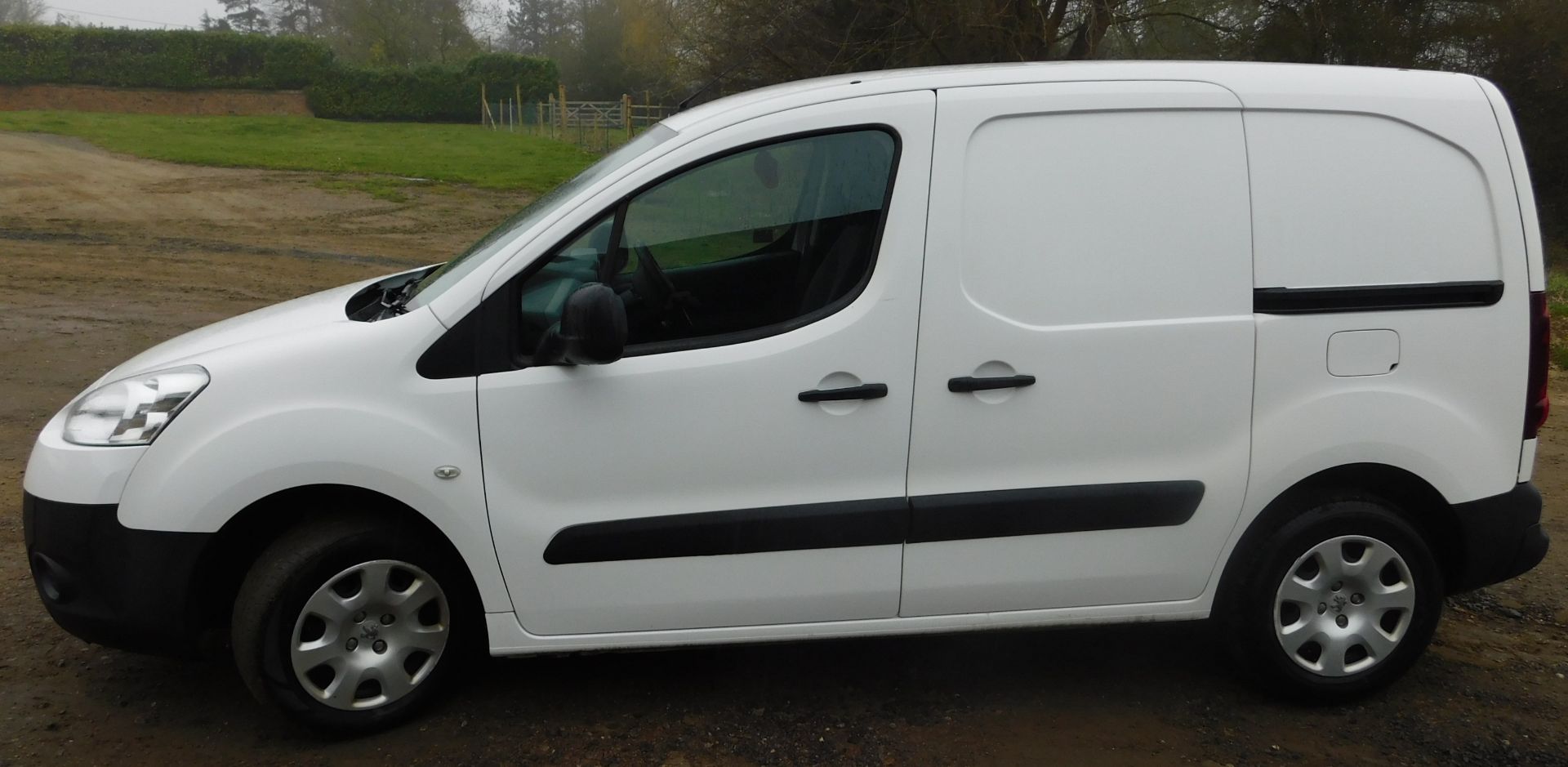 Peugeot PARTNER L1 850 1.6 HDi 92 Professional Van, Registration MW64 UWJ, First Registered 30th - Image 2 of 21