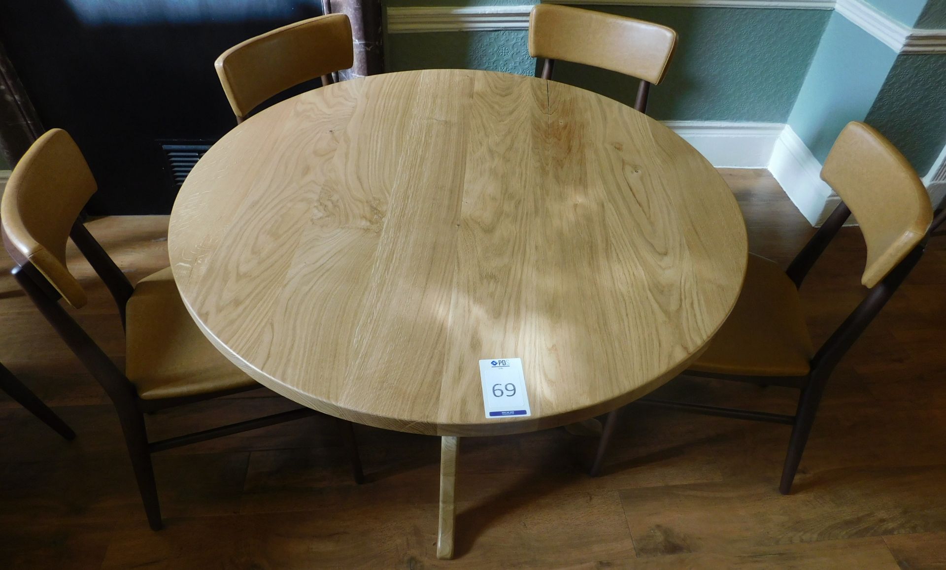 Medium Oak Circular Dining Table, Central Turned Column, Arched Tripod Supports (split table