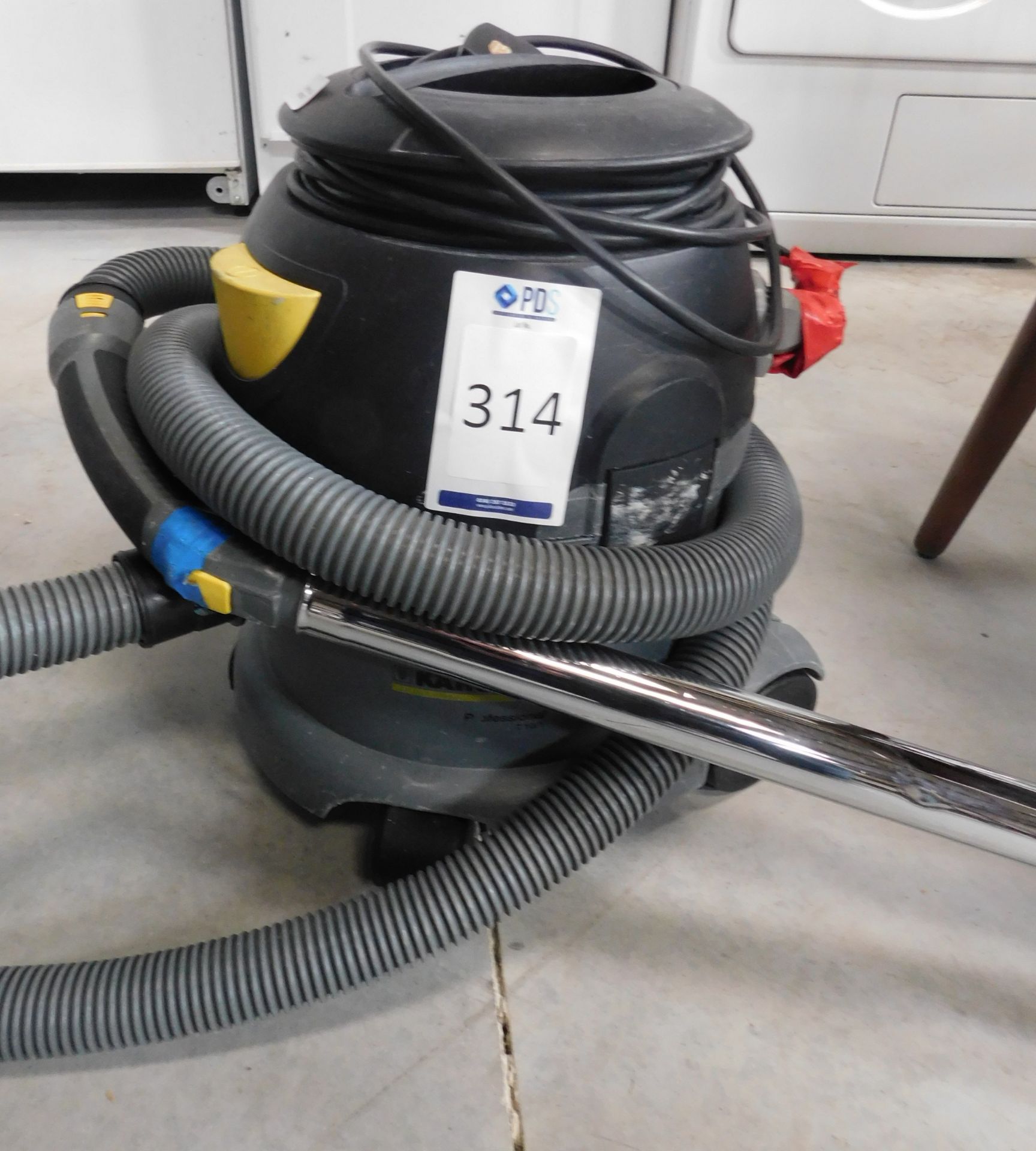 Karcher T10/1ADV Vacuum Cleaner (Location: Brentwood - See General Notes for Details)