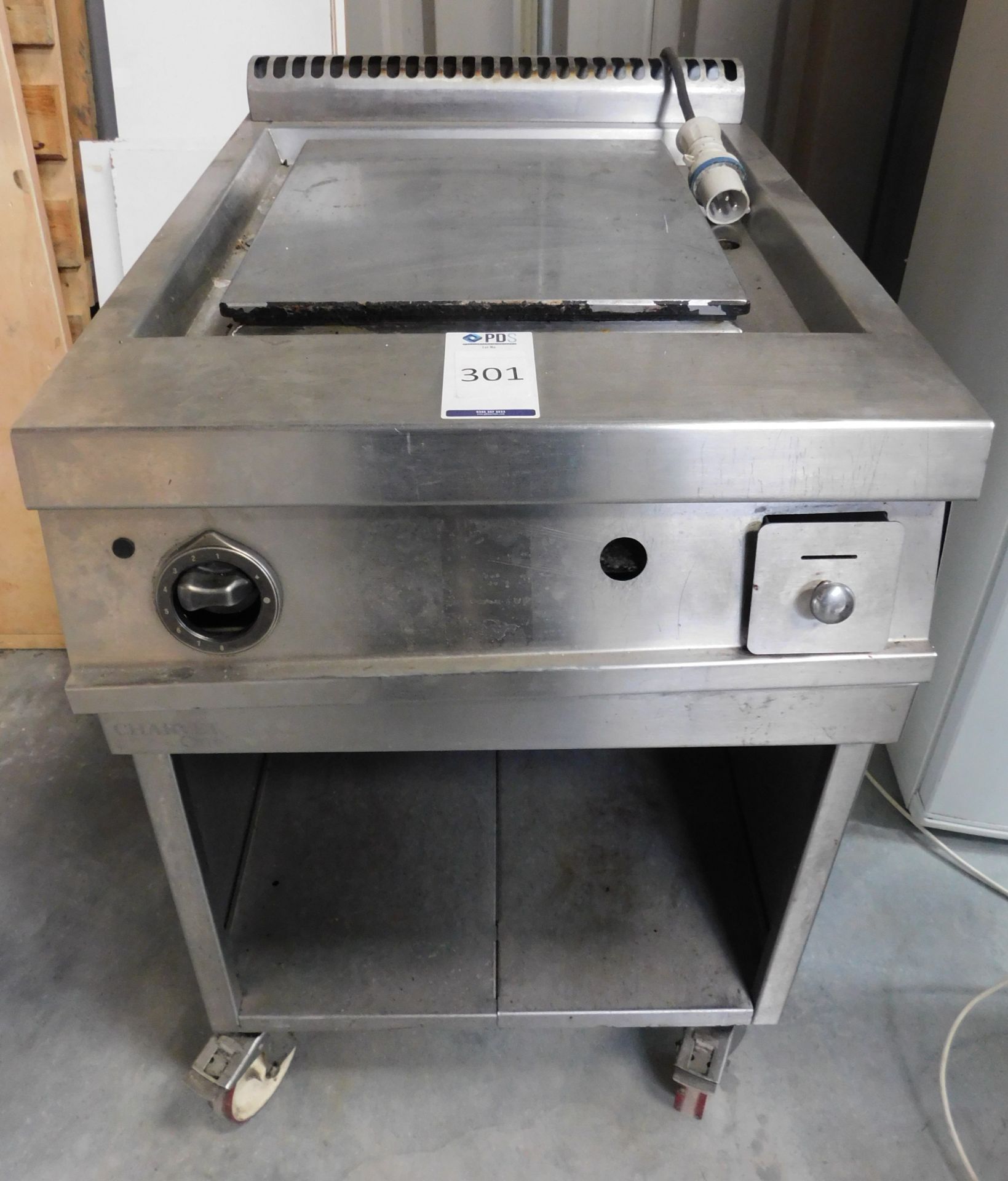 Charvet One Gas Oven/Hotplate (600mm) (Location: Brentwood - See General Notes for Details)