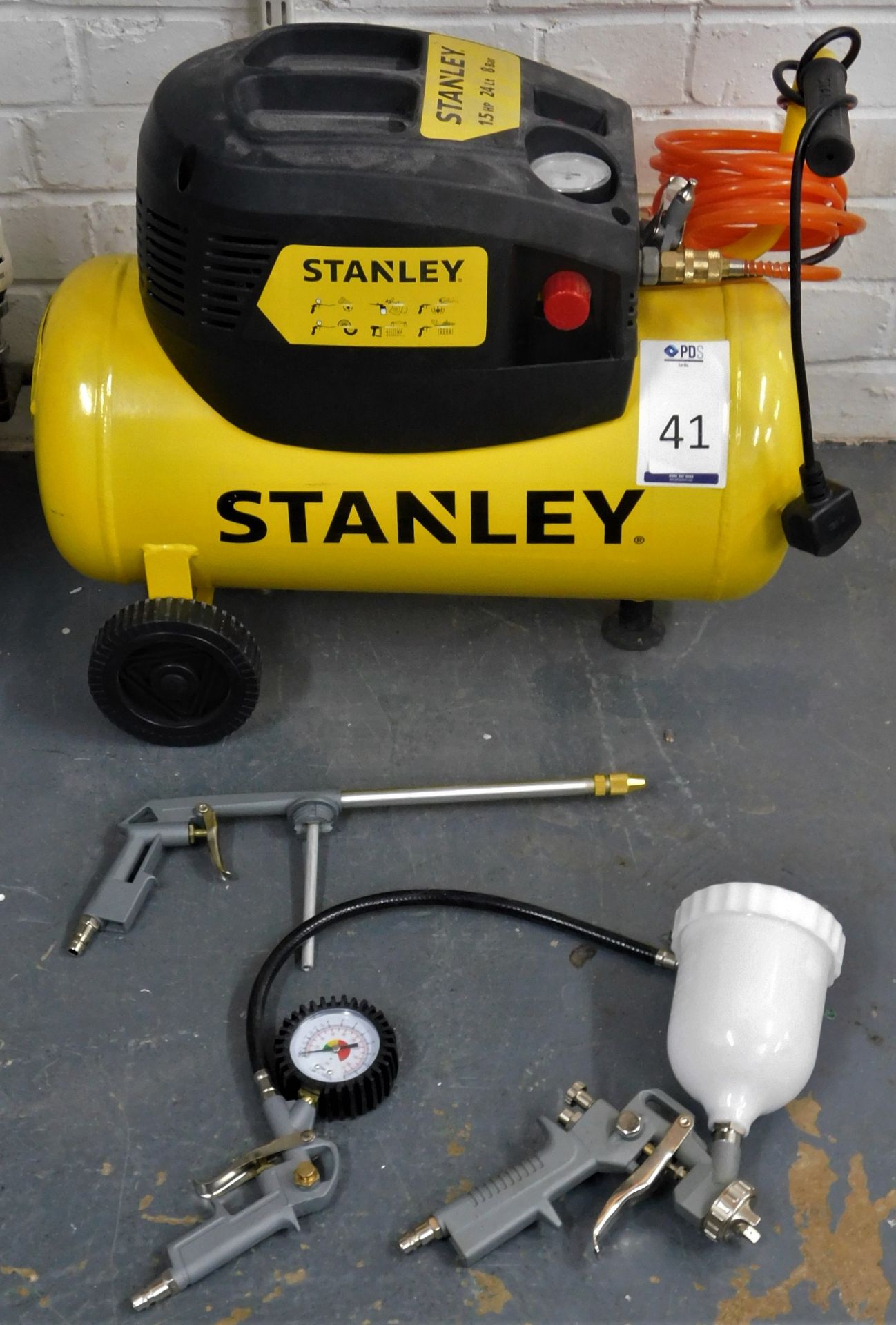 Stanley 1.5 HPO, 24 ltr 8 Bar Portable Compressor & Four Pneumatic Attachments (Location: Hatfield -