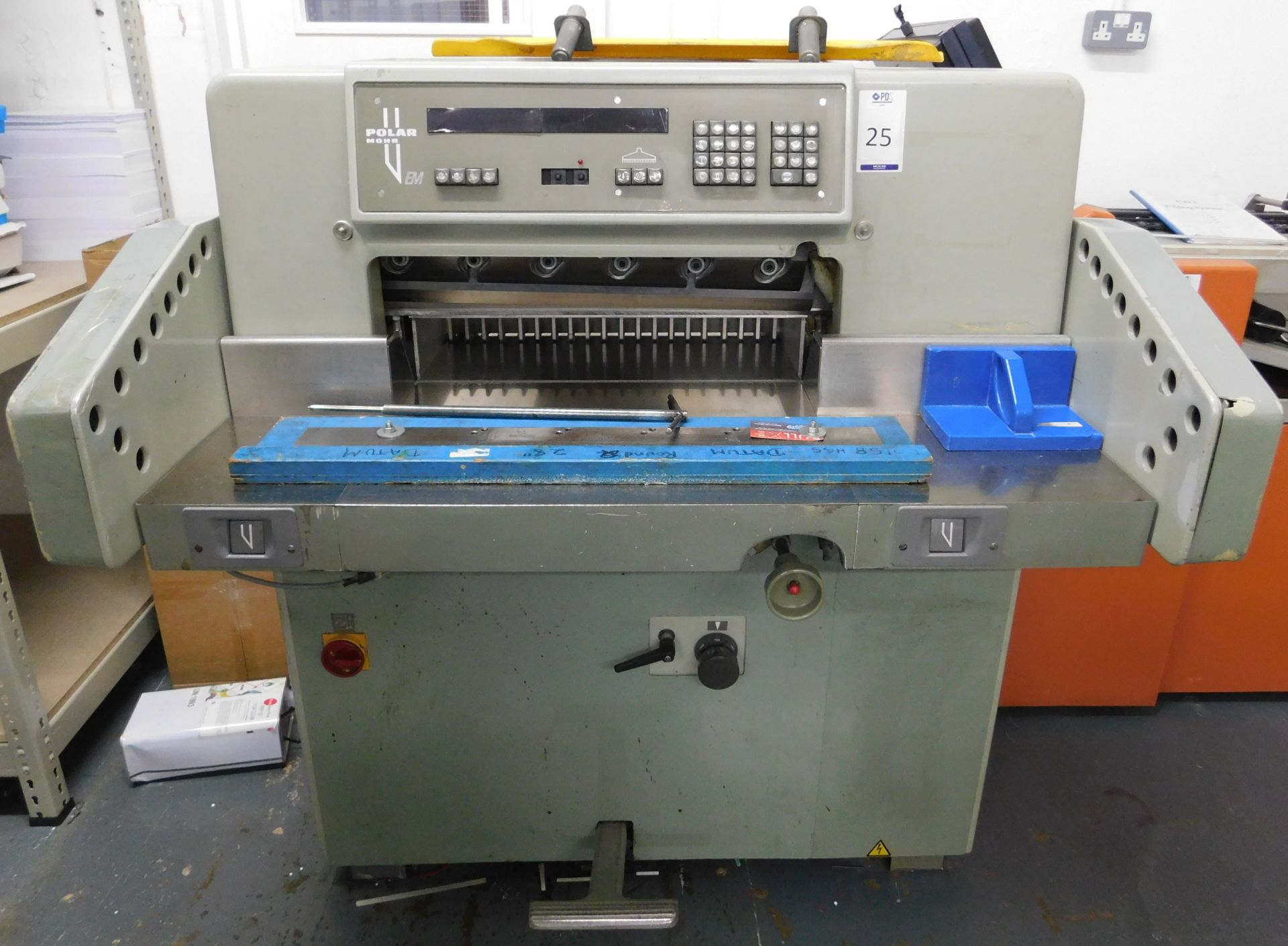 Polar Mohr Model 58 Guillotine Serial Number 6251005, Single Phase (Location: Hatfield - See General