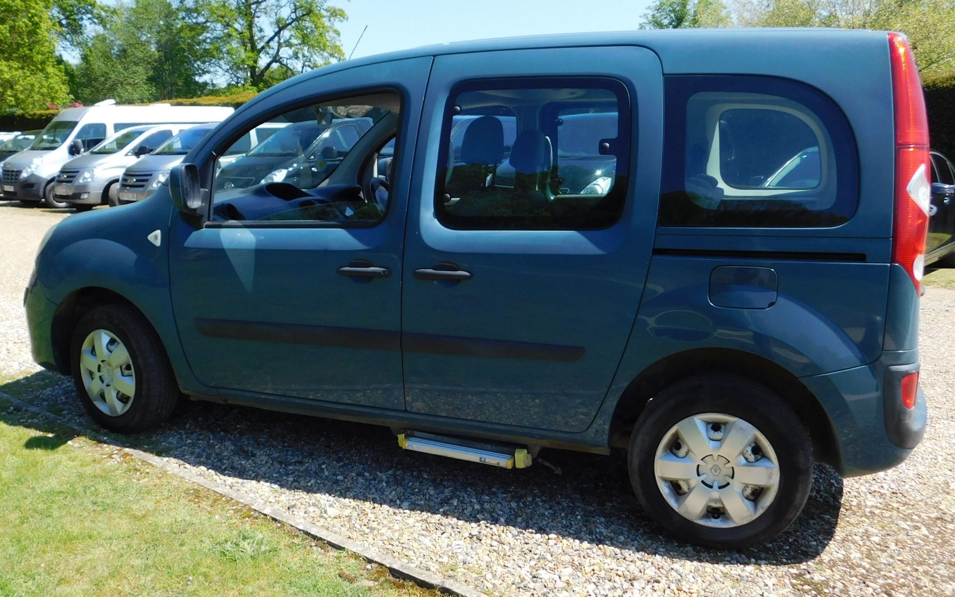 Renault Kangoo 1.45 DCi 110 Expression, AO60 MVJ, First Registered 26th November 2010, MOT Expired - Image 6 of 25