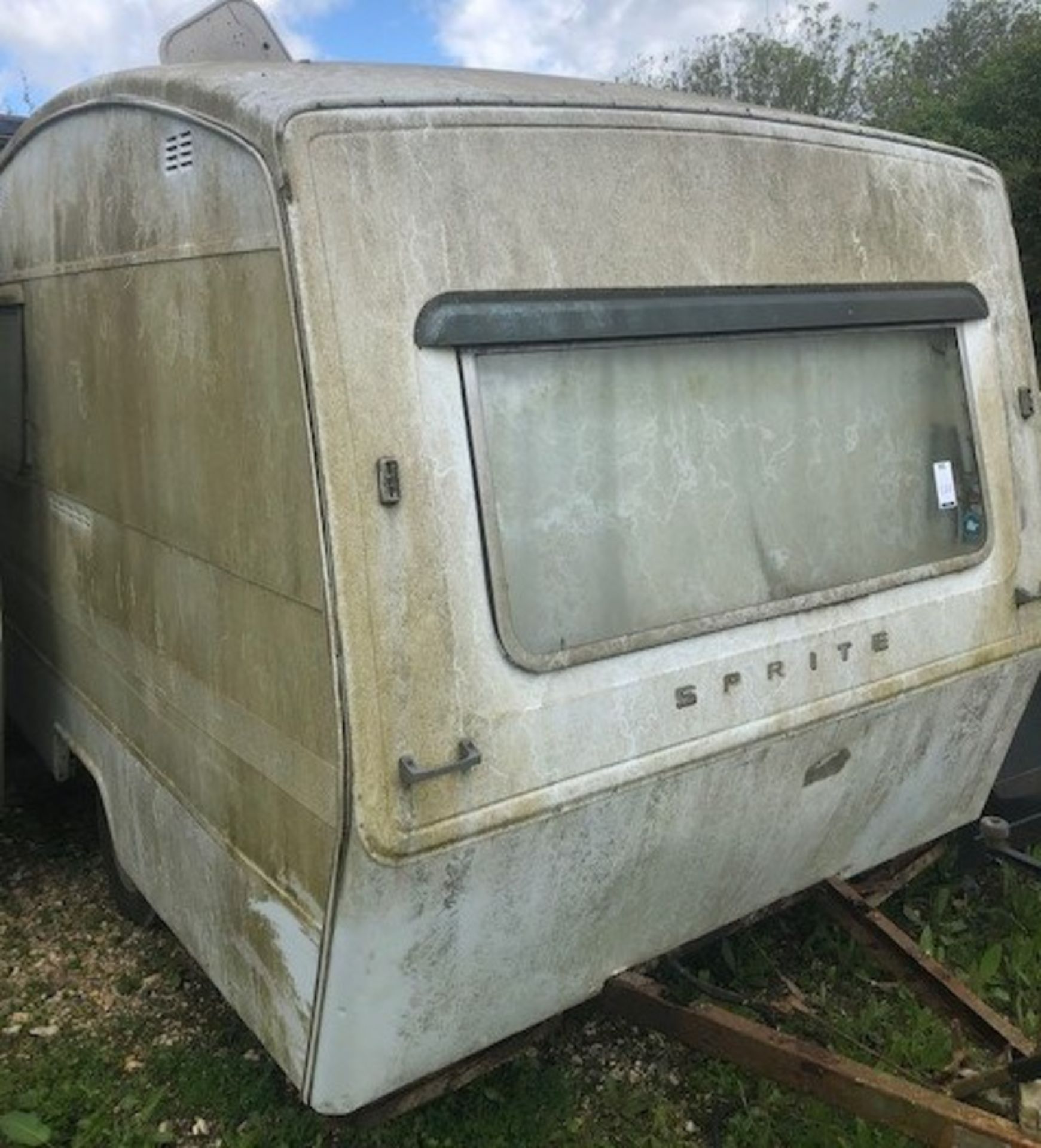 Sprite 400 Classic Caravan For Restoration (c. Early 1970s), 10ft Body Length, Originally 4 Berth ( - Image 3 of 3