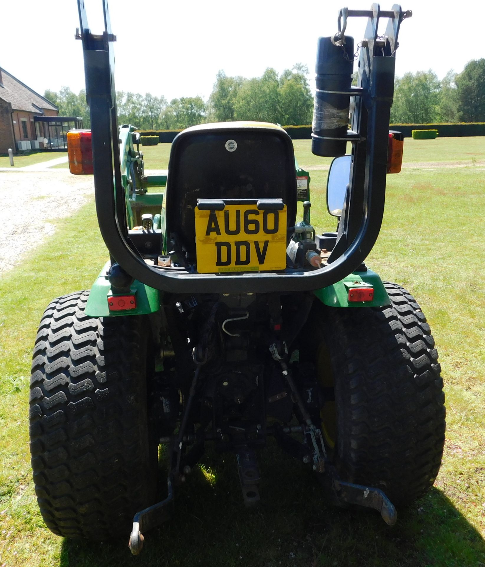 John Deere 2520 Compact Tractor, AU60 DDV, First Registered 6th January 2011, 770 Hours with Spare - Image 4 of 10
