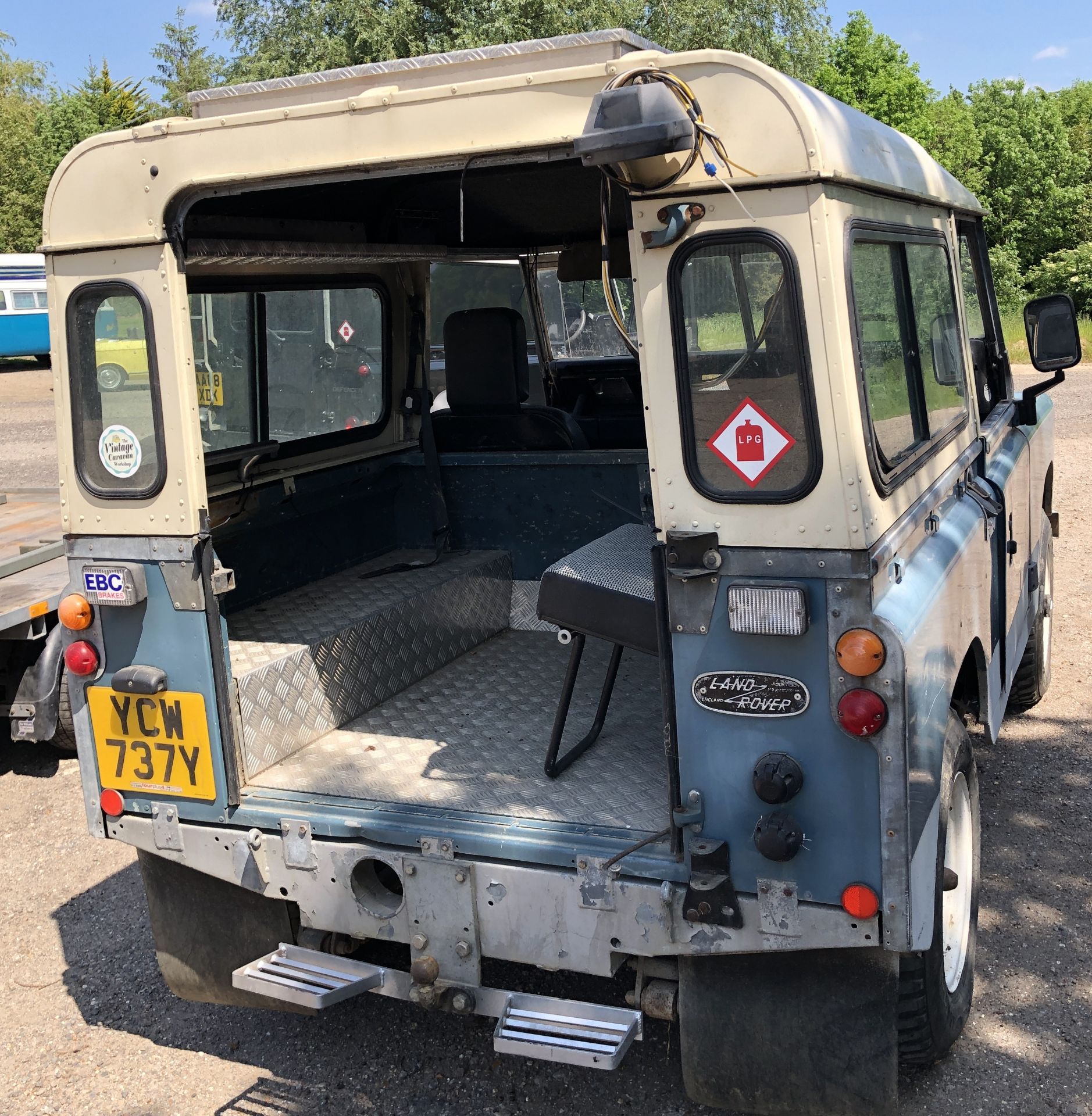 Land Rover 88, Series 3 - Registration YCW 737Y, First Registered 3rd March 1983; Removal Hard - Image 12 of 37