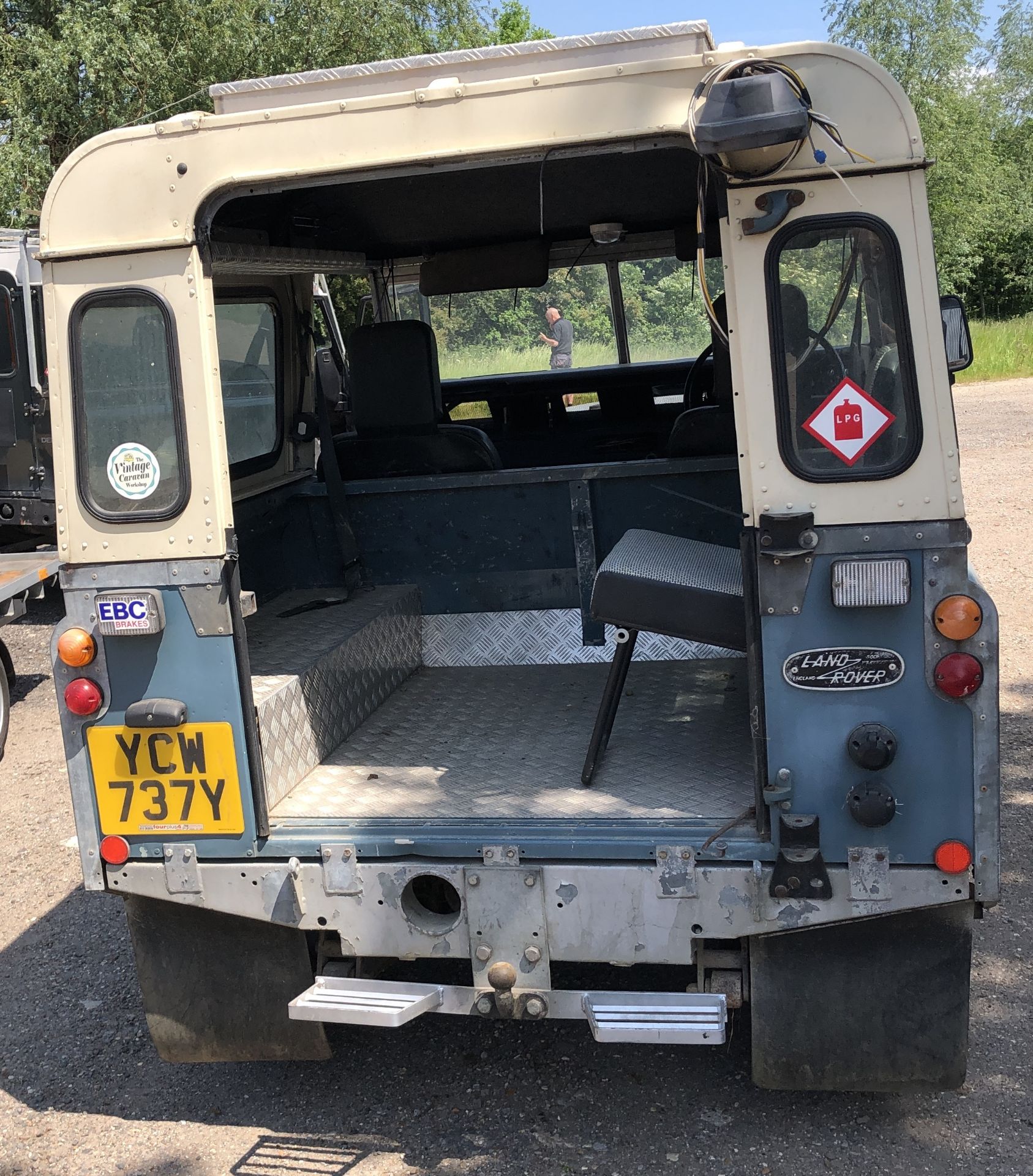 Land Rover 88, Series 3 - Registration YCW 737Y, First Registered 3rd March 1983; Removal Hard - Image 4 of 37