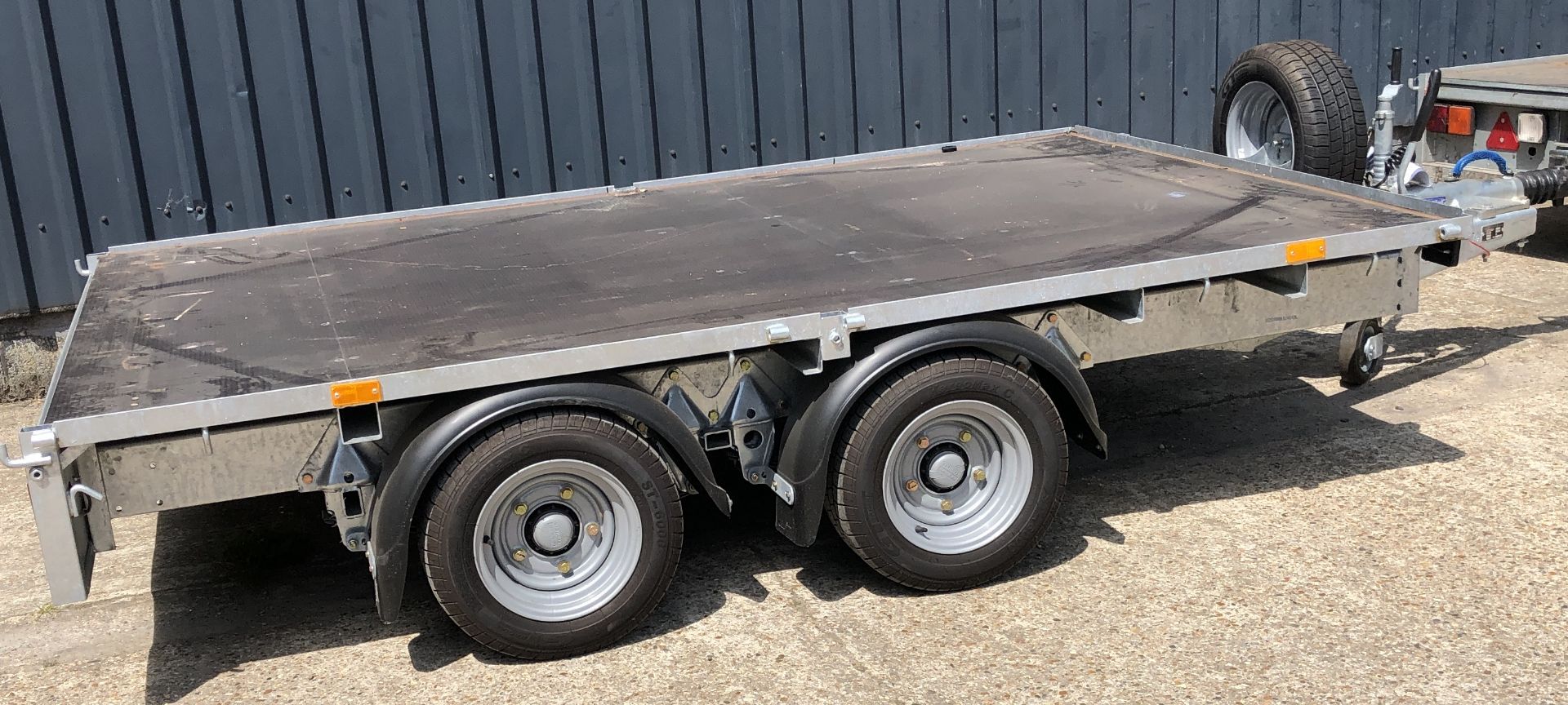 Ifor Williams Type DBS350 2CB LM106G Twin Axle Flat Trailer, Serial Number 0519143, GVW 3500Kg: - Image 2 of 9