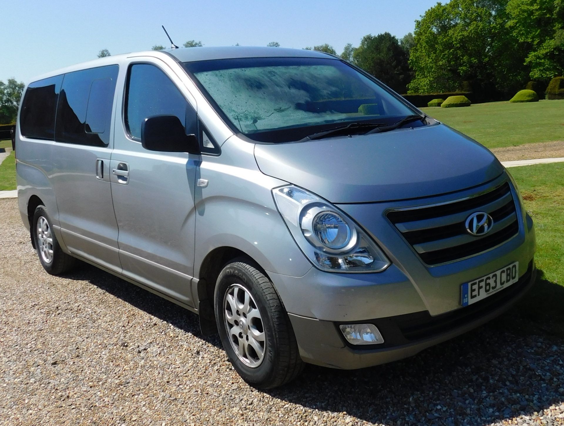 Hyundai I800 2.5 SE CRDi 5-Seat MPV (1st Row of Passenger Seats removed) (Euro 05/Euro06 M53AZ1),