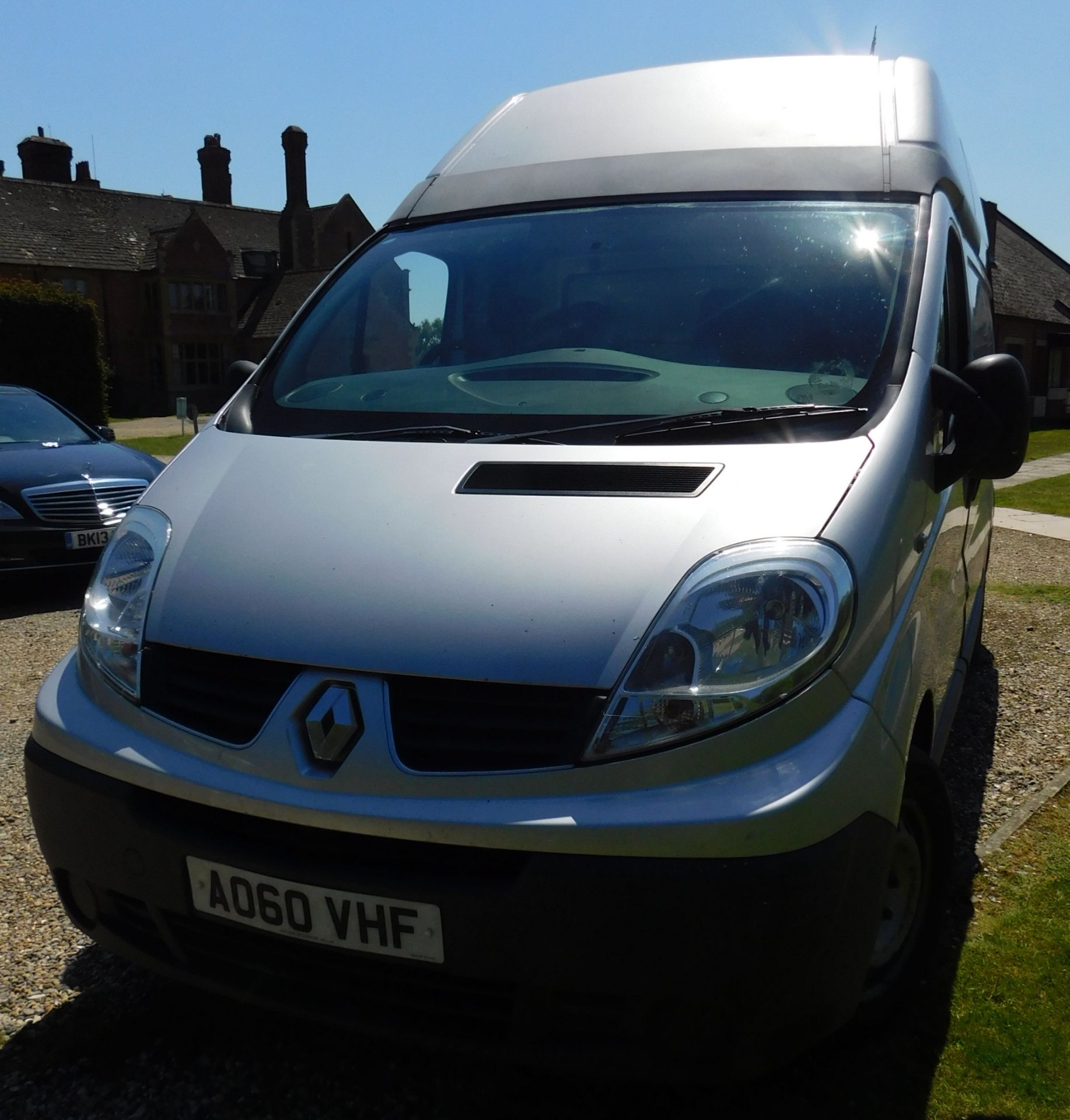 Renault Traffic LH29dCi 115 High Roof Van, Registration AO60 VHF, First Registered 9th December - Image 6 of 31