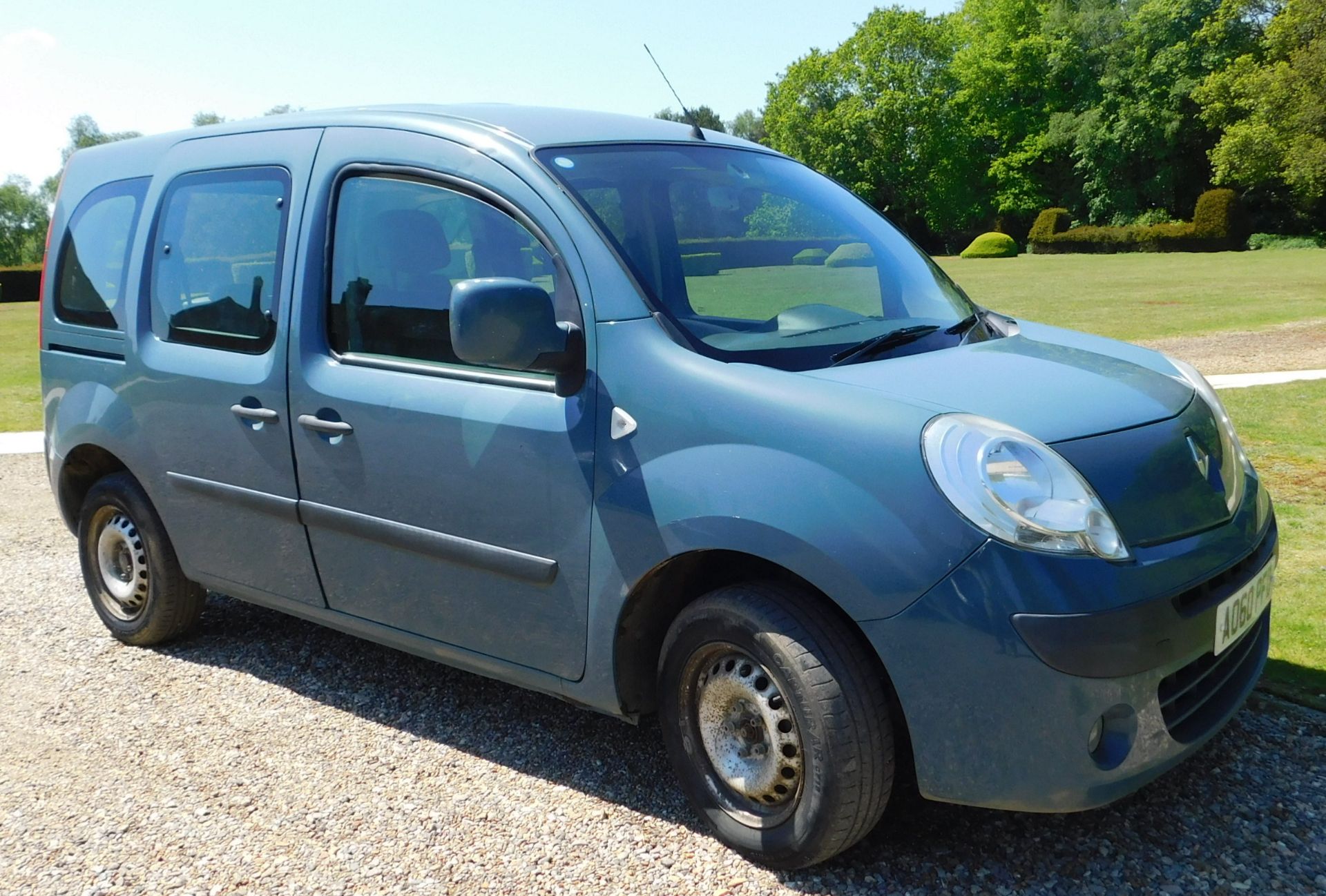 Renault Kangoo 1.45 DCi 110 Expression, Registration AO60 PFD, First Registered 26th November