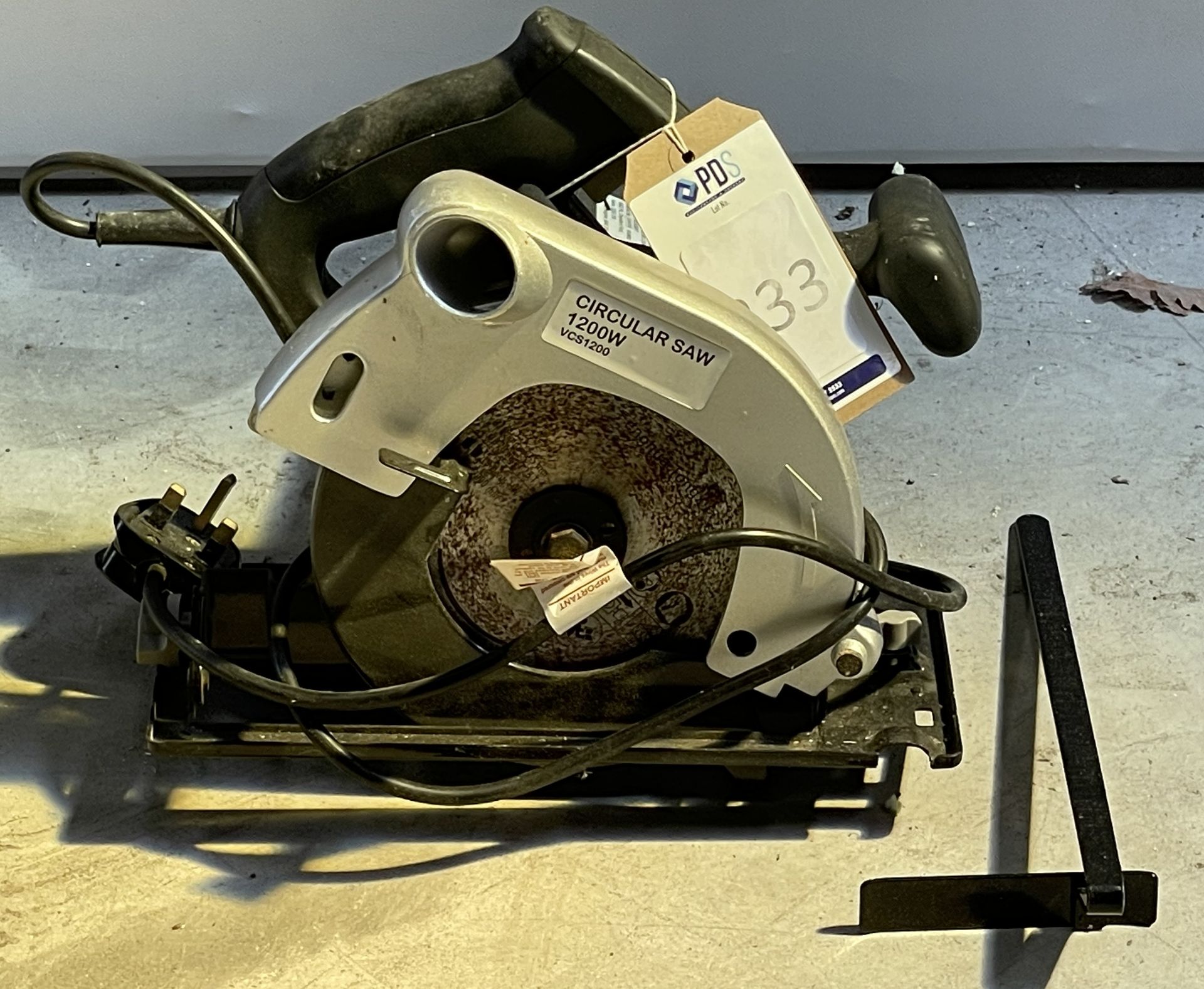 VCS1200 1200W Portable Circular Saw (Location: Brentwood: Please Refer to General Notes)