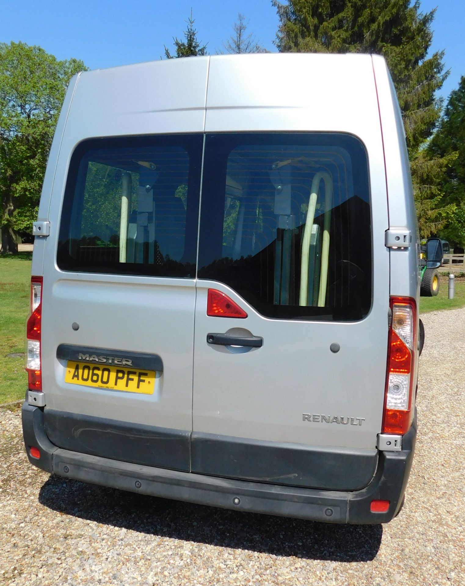 Renault Master LWB FWD LM35dCi 125 8-Seat Mini-Bus, Registration AO60 PFF, First Registered 30th - Image 7 of 23