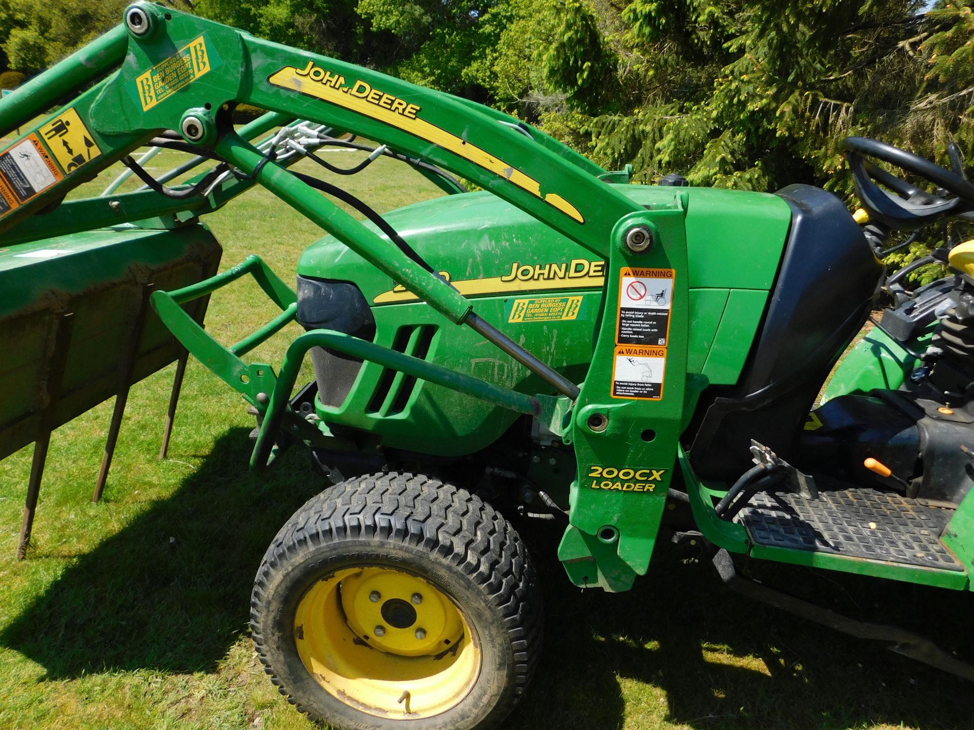 John Deere 2520 Compact Tractor, AU60 DDV, First Registered 6th January 2011, 770 Hours with Spare - Image 5 of 10