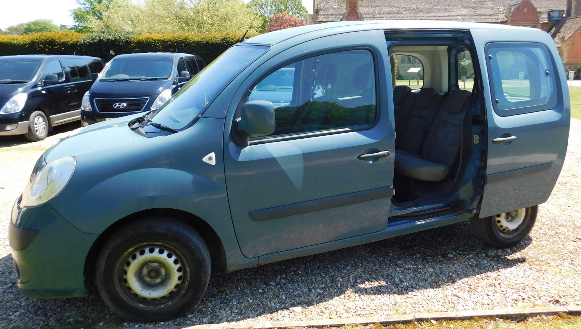 Renault Kangoo 1.45 DCi 110 Expression, Registration AO60 PFD, First Registered 26th November - Image 15 of 23