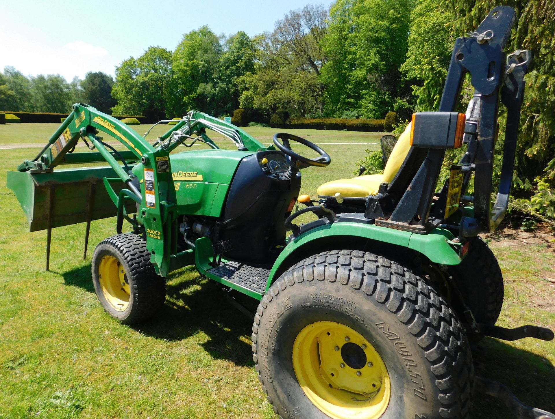 John Deere 2520 Compact Tractor, AU60 DDV, First Registered 6th January 2011, 770 Hours with Spare - Image 3 of 10