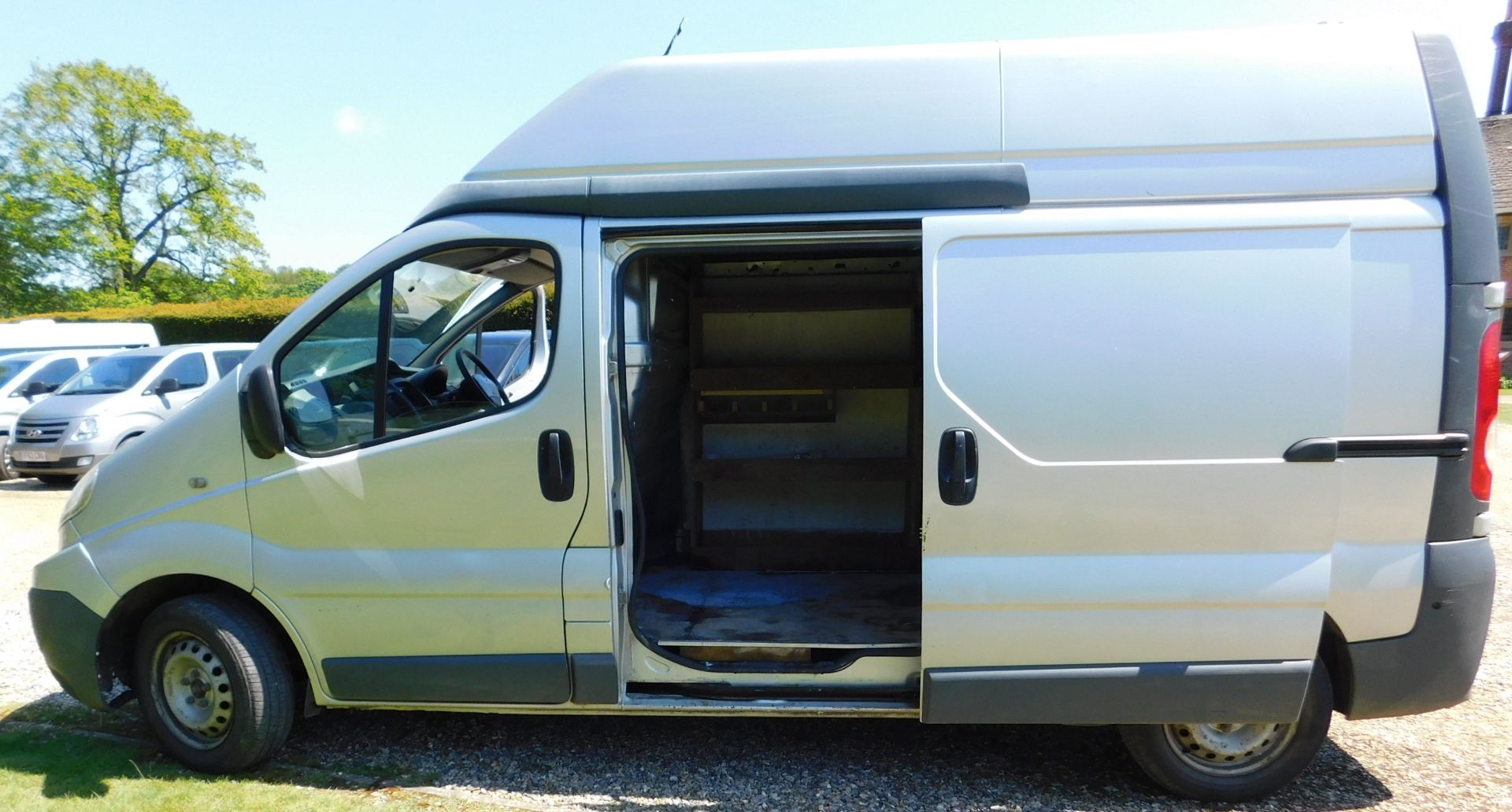 Renault Traffic LH29dCi 115 High Roof Van, Registration AO60 VHF, First Registered 9th December - Image 13 of 31