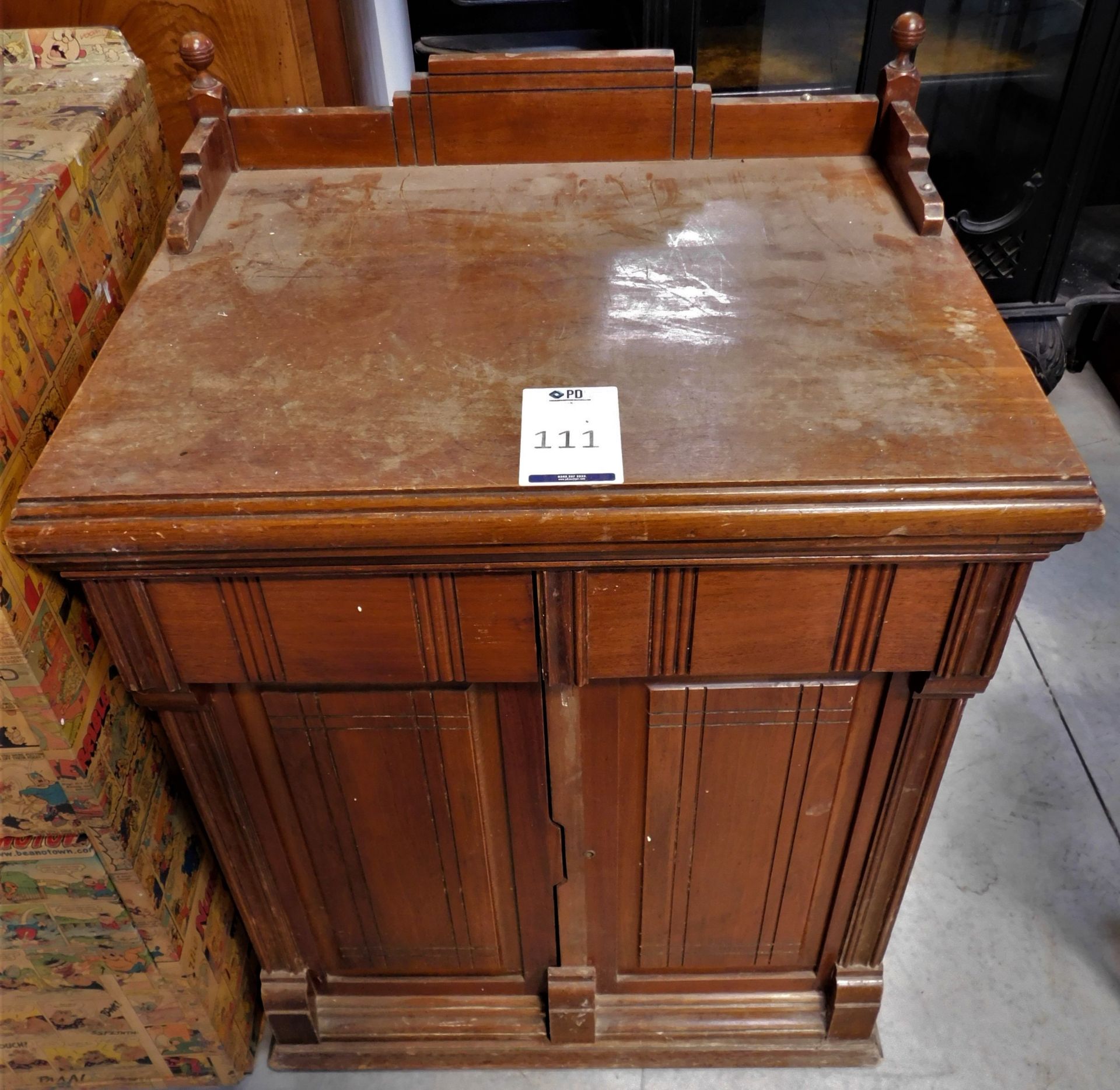 Late Victorian Walnut Wood Sewing Machine Cabinet (Location: Brentwood. Please Refer to General