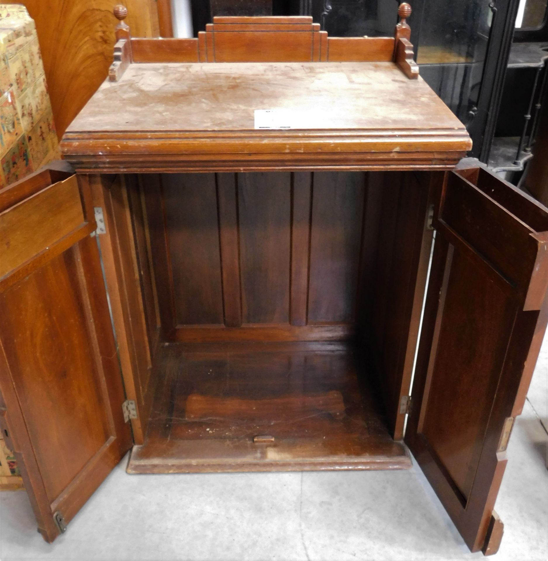 Late Victorian Walnut Wood Sewing Machine Cabinet (Location: Brentwood. Please Refer to General - Image 2 of 2