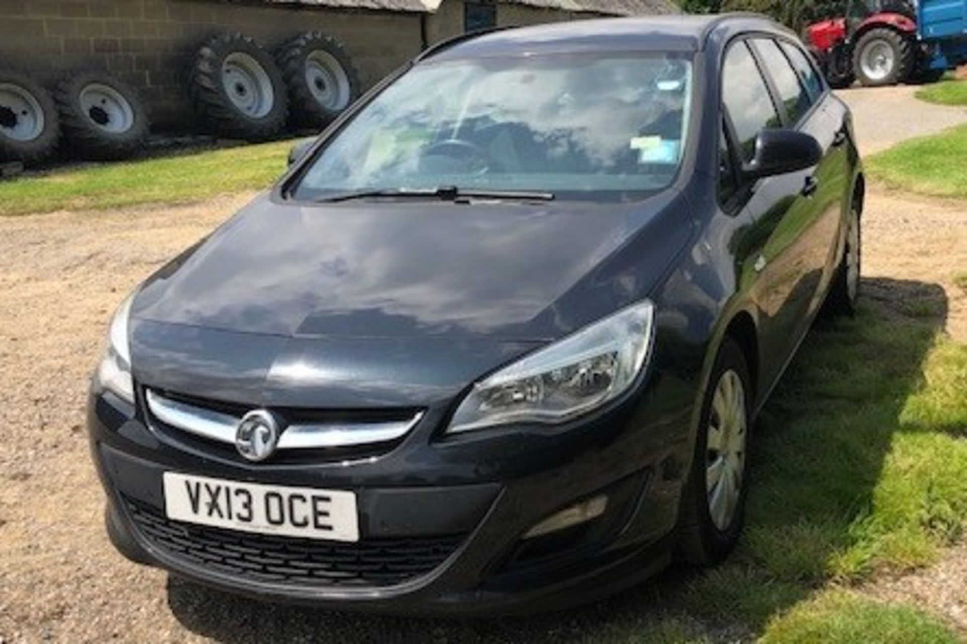 Vauxhall Astra Sports Tourer 1.6i 16V Exclusive 5dr Automatic, Petrol, Registration Number VX13 OCE, - Bild 2 aus 29