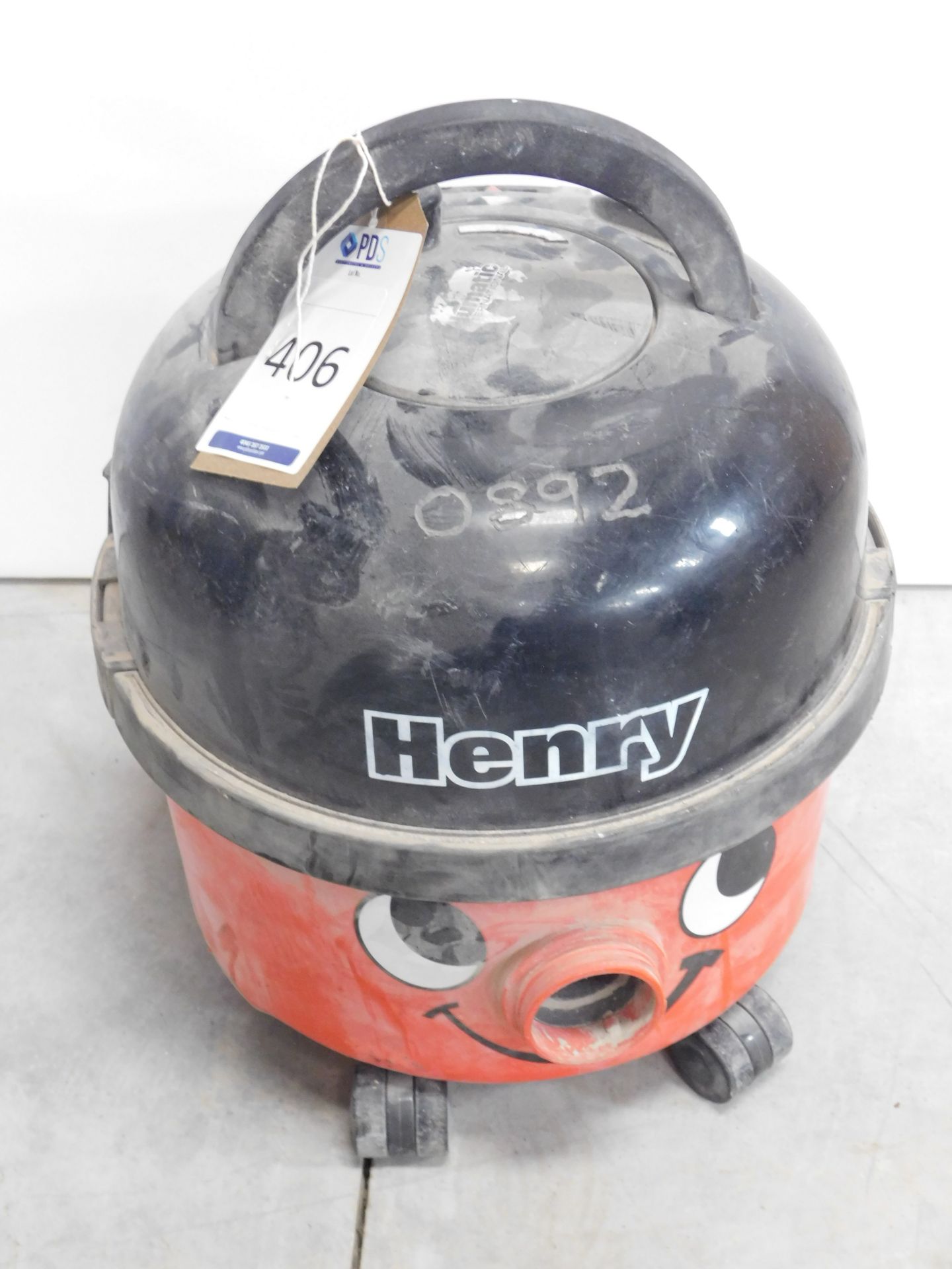 Numatic Henry HVR200 Vacuum Cleaner (No Hose) (Located: Brentwood. Please Refer to General Notes)