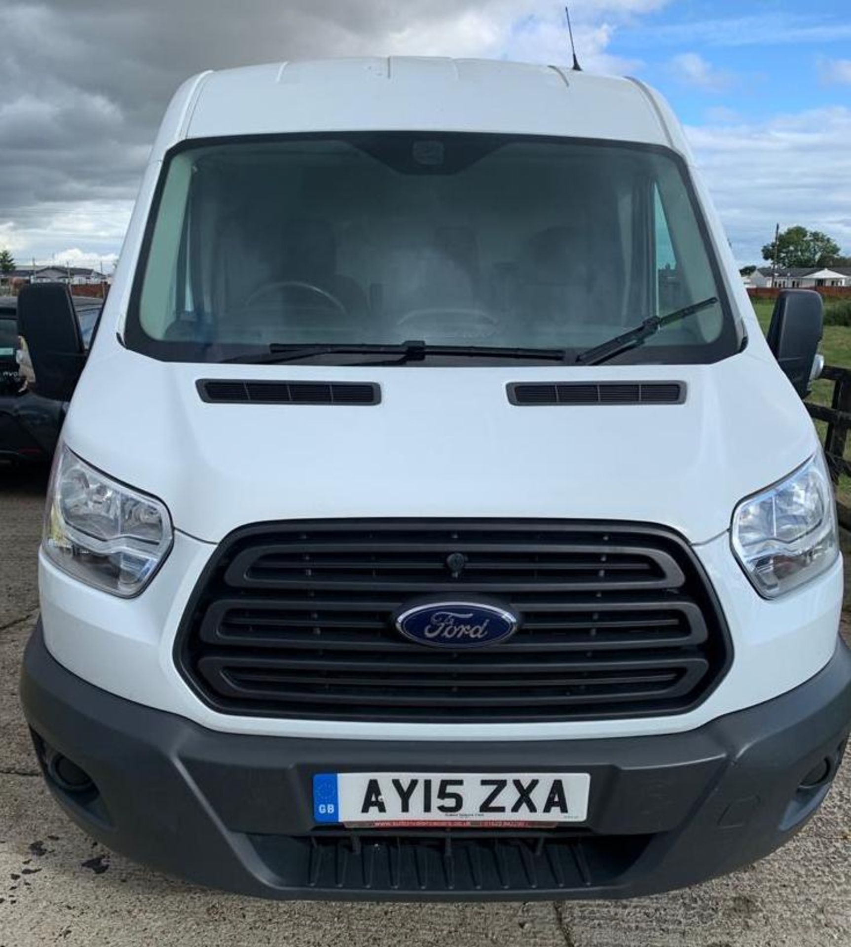 Ford Transit 290 L2 FWD, 2.2 TDCi 125ps H2 Van Panel Van (Euro5), Registration AY15 ZXA, First - Image 4 of 21