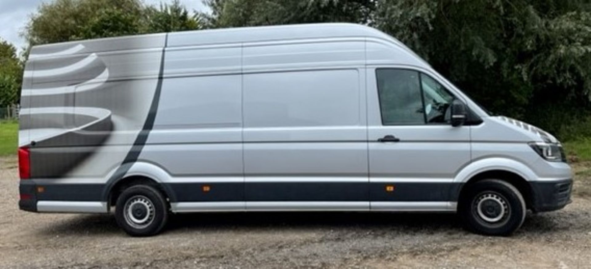 Volkswagen Crafter CR35 LWB Maxi LWB 2.0 TDI 140 PS Trendline High Roof Panel Van, Registration RO68 - Image 5 of 21