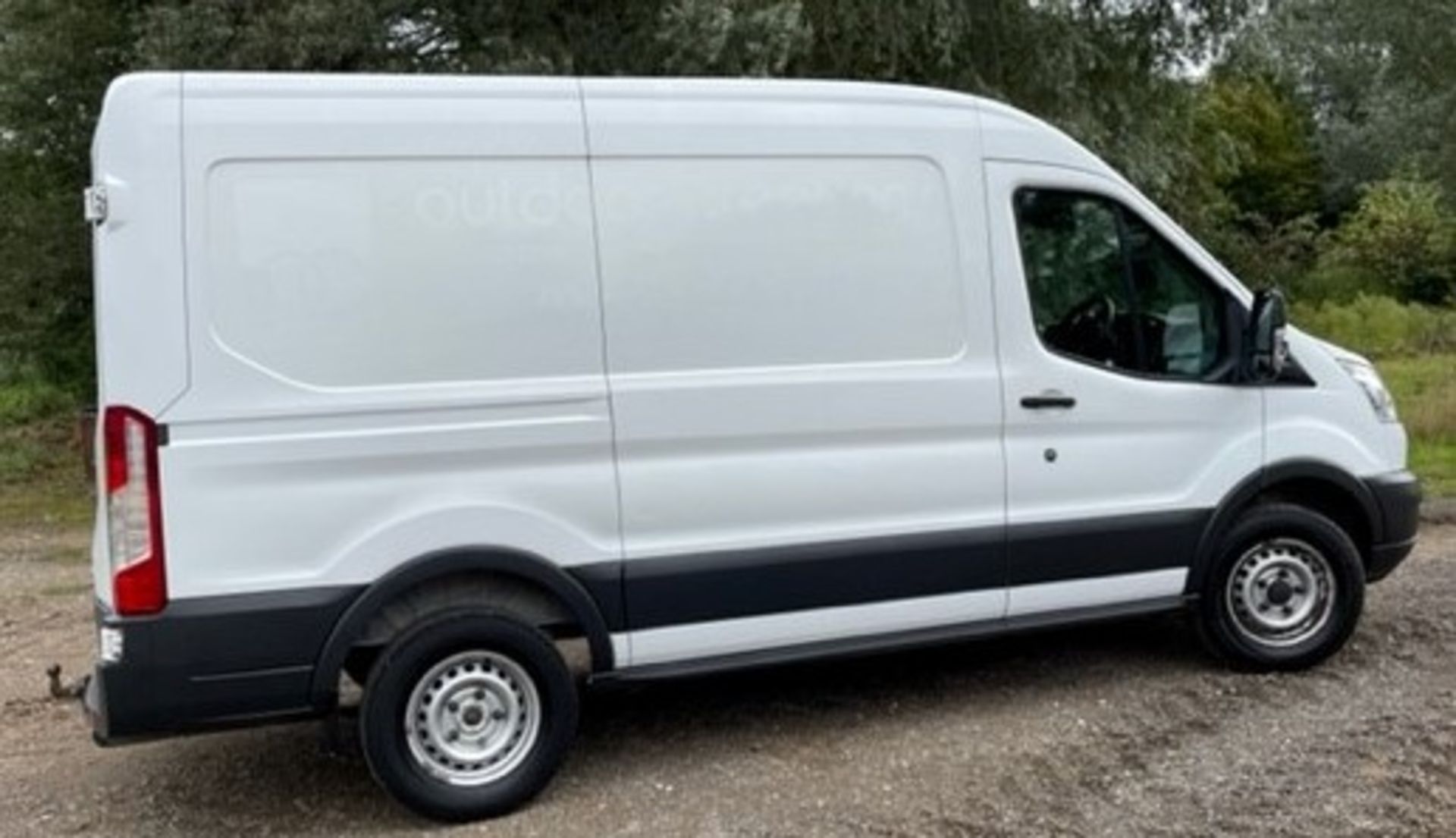 Ford Transit 350 L2 FWD, 2.2 TDCi 125ps H2 Van Panel Van (Euro 5), Registration BG64 LHP, First - Image 4 of 19