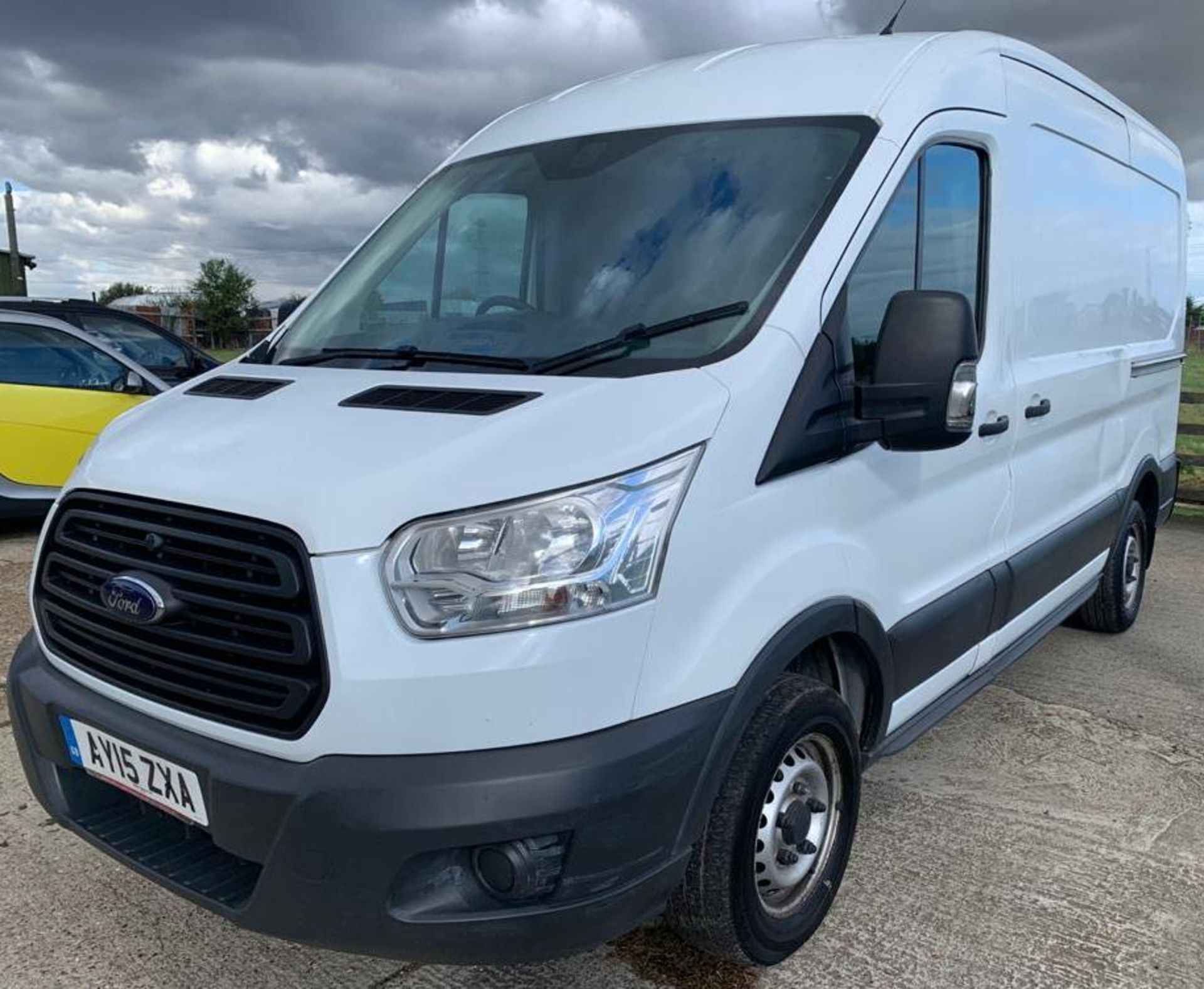 Ford Transit 290 L2 FWD, 2.2 TDCi 125ps H2 Van Panel Van (Euro5), Registration AY15 ZXA, First - Image 2 of 21