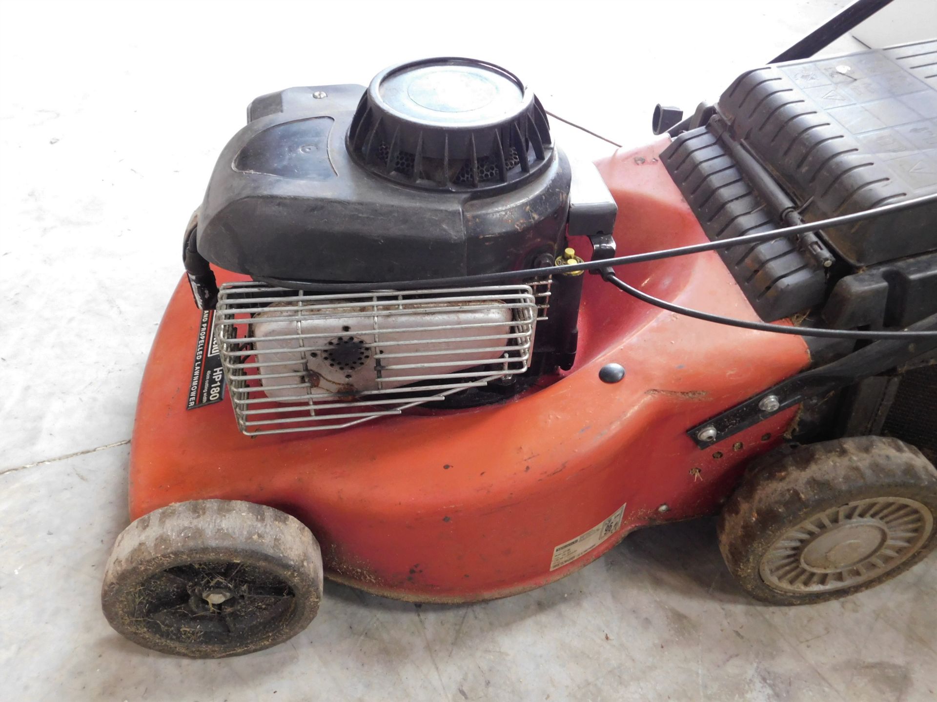 Mountfield HP180 Lawnmower with Briggs & Stratton Engine Serial Number: 1302195113165 (Location: - Image 2 of 3