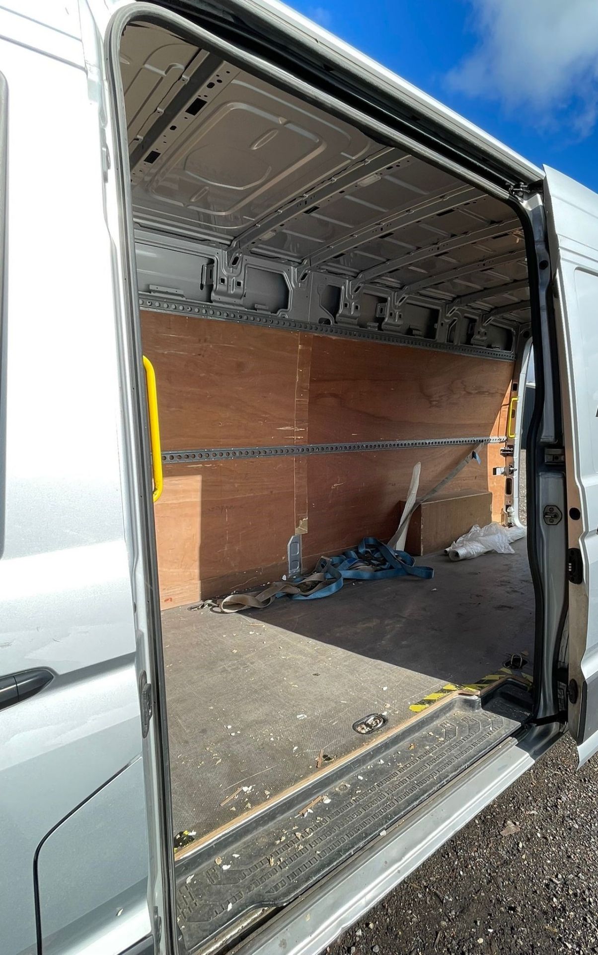 Volkswagen Crafter CR35 LWB 2.00 TDI 140PS Highline High Roof Van, Registration RX67 NCF, First - Image 23 of 23